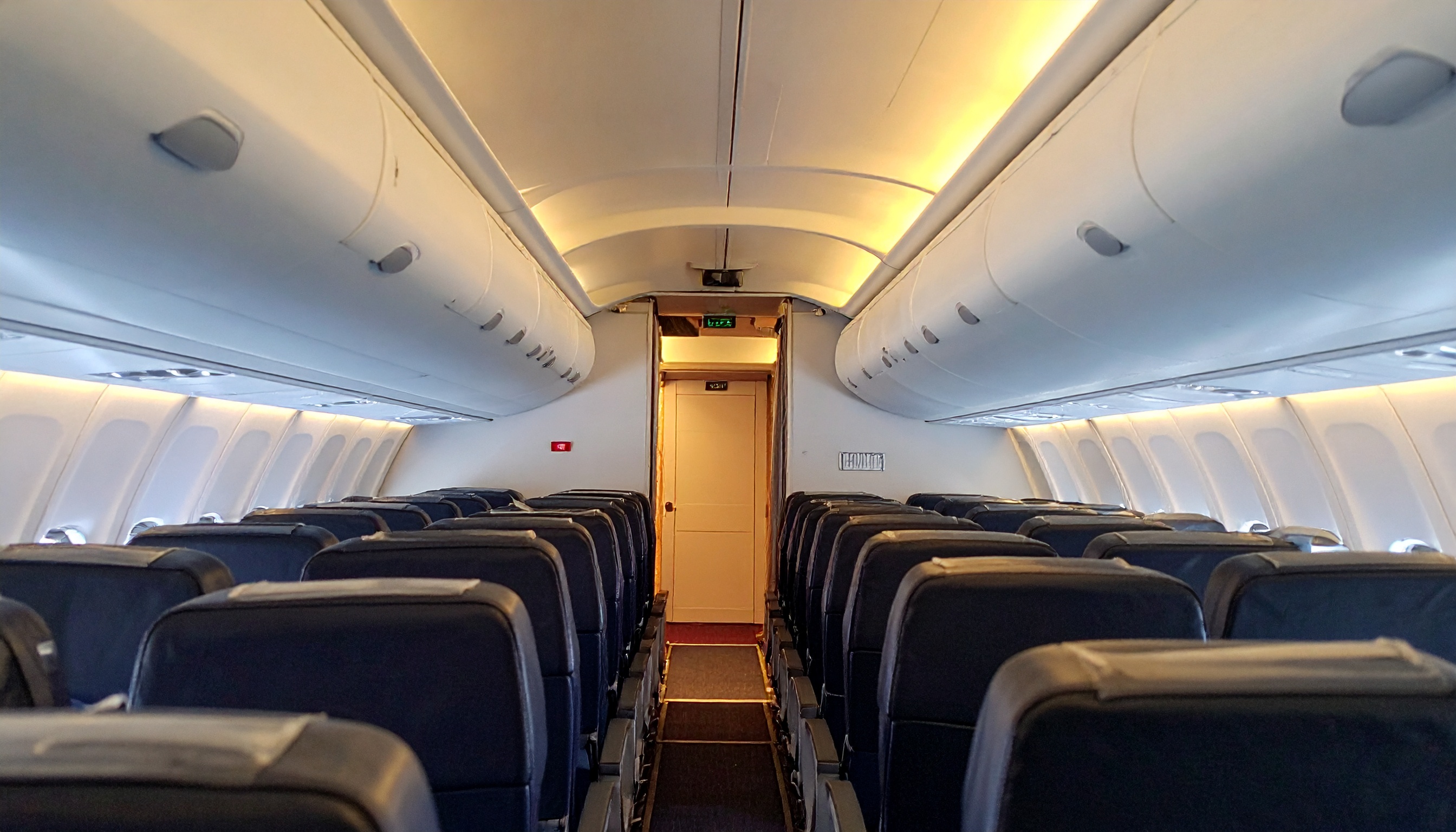 米航空各社が座席再編を加速エコノミー後退で格差鮮明化