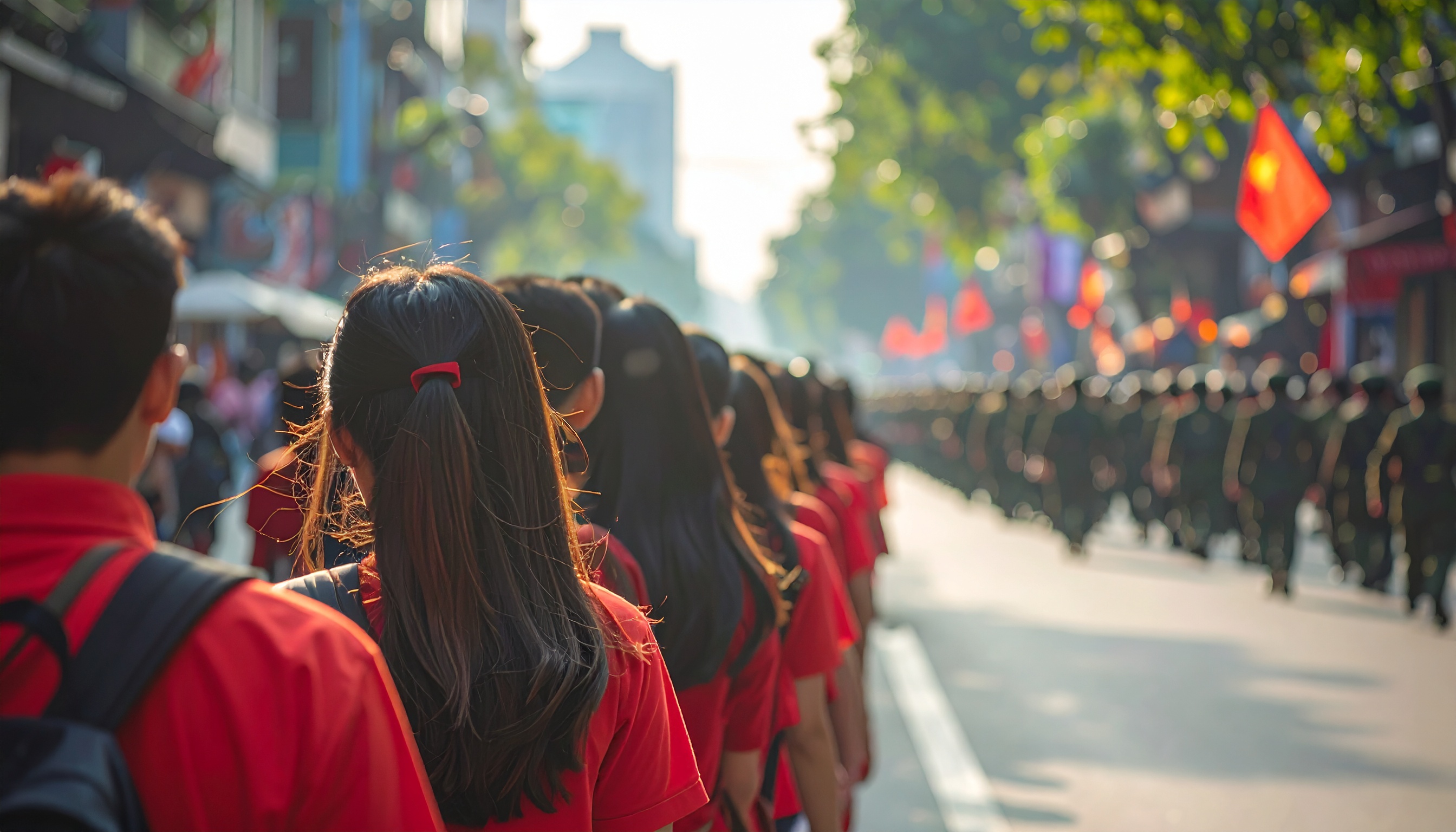 ハノイの若者が中国軍行進を見物、対中観に微妙な揺れ広がる