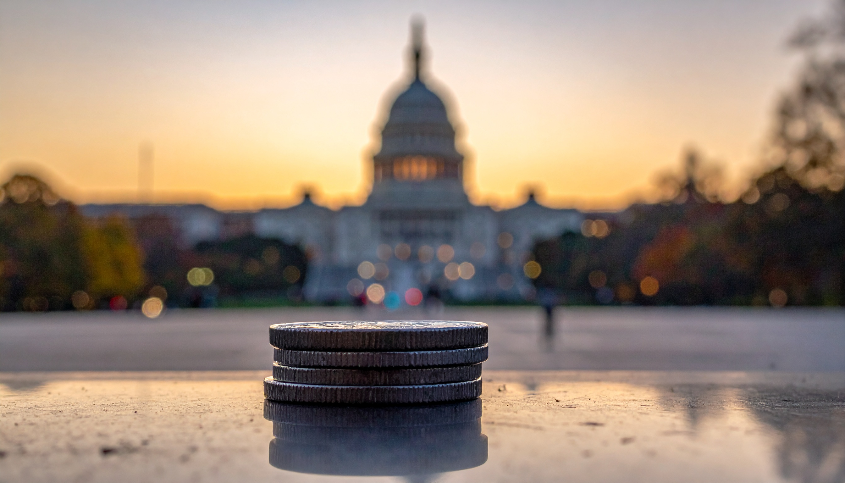 米国造幣局が新硬貨を公表、ジョブズ起用で革新の肖像を刻む