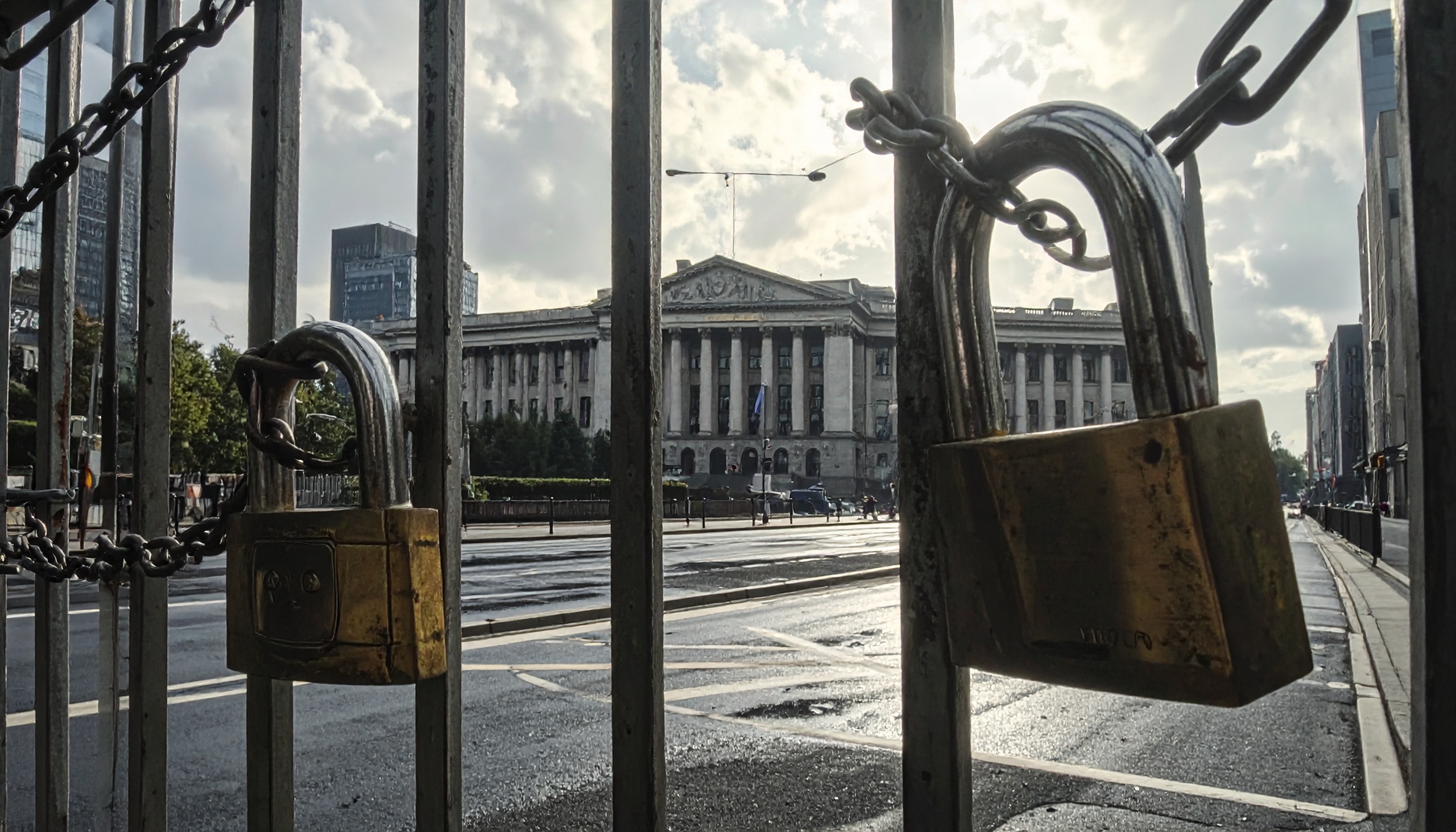 政府閉鎖長期化、CBOが恒久損失70〜140億ドルとGDP最大2%押し下げを試算