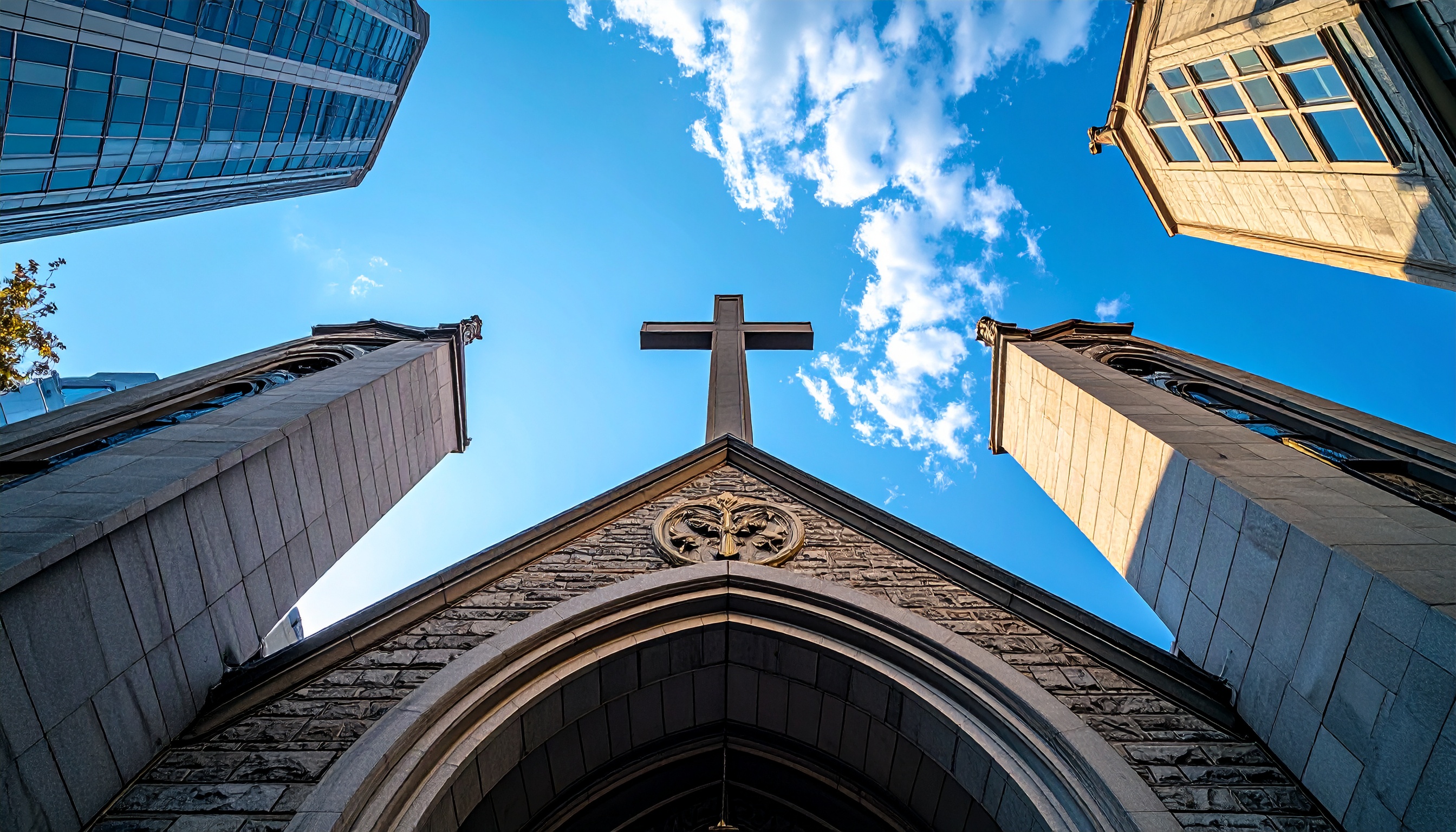 特別検察官が韓鶴子らを追起訴、与党代表選で手続き見直しへ