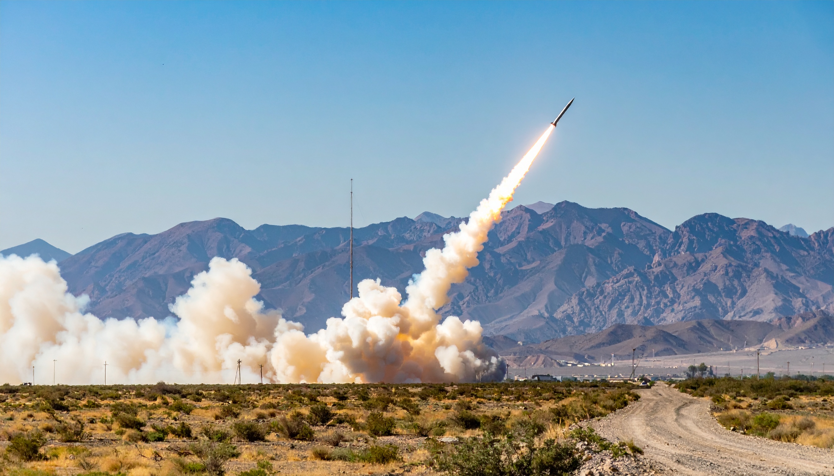 イラン大統領、核・ミサイル放棄を拒否し対話条件を提示、制裁解除巡る米発言に応答