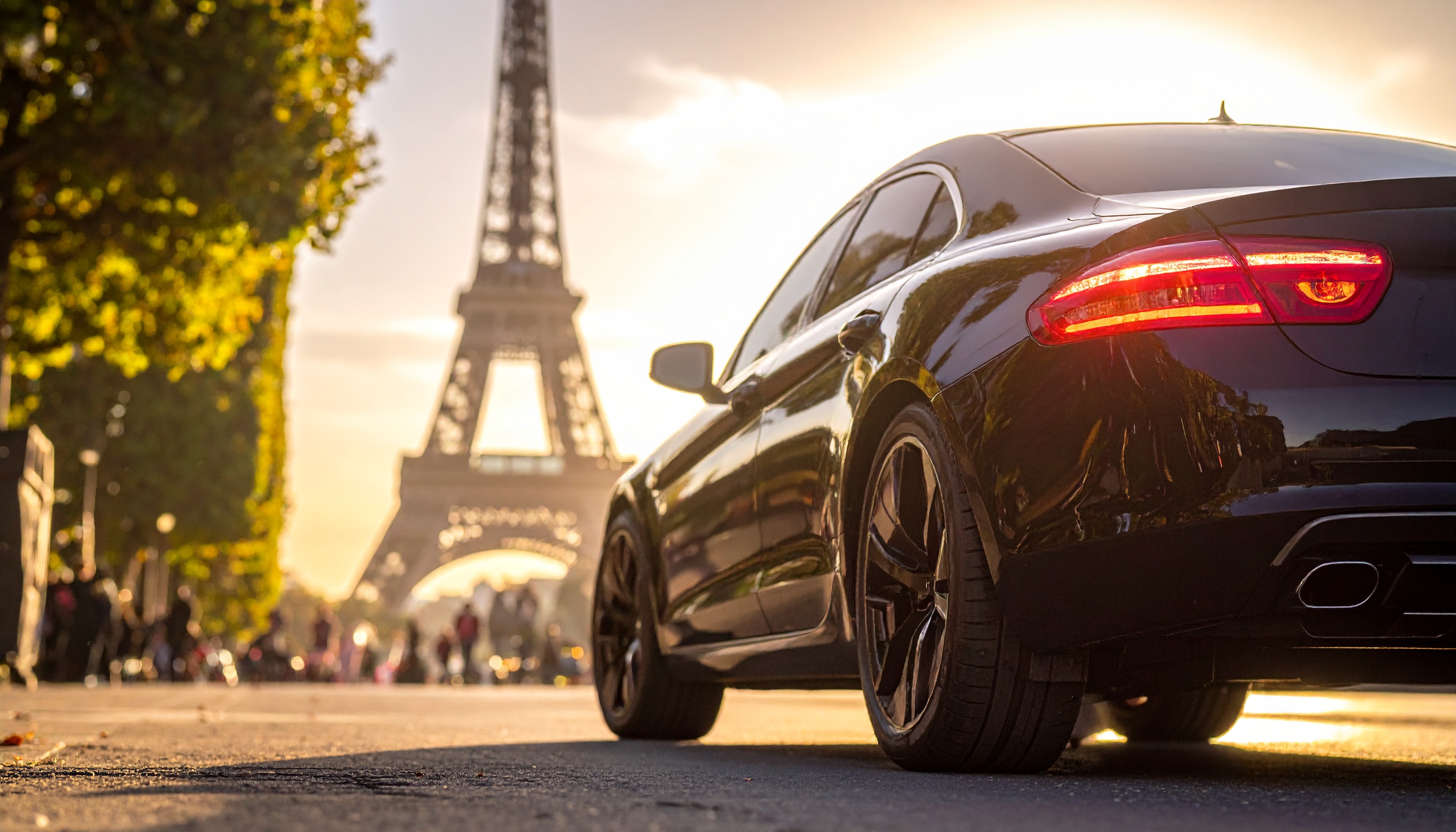 フランス裁判所がサルコジ元仏大統領を仮釈放、国外出国禁止で控訴審へ