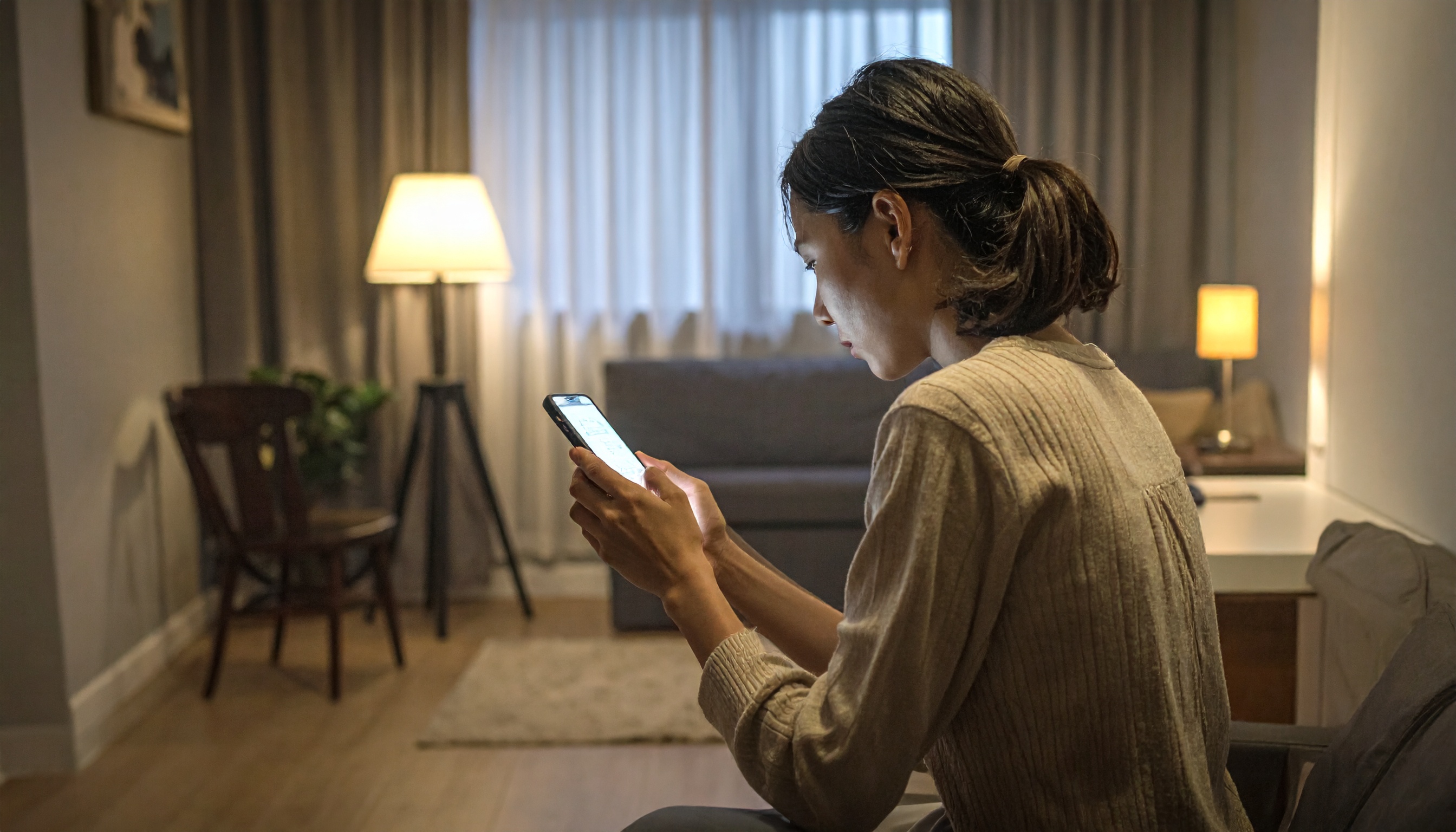 警察庁が公表、SNS型投資詐欺の被害が1〜9月で2000件超・約300億円