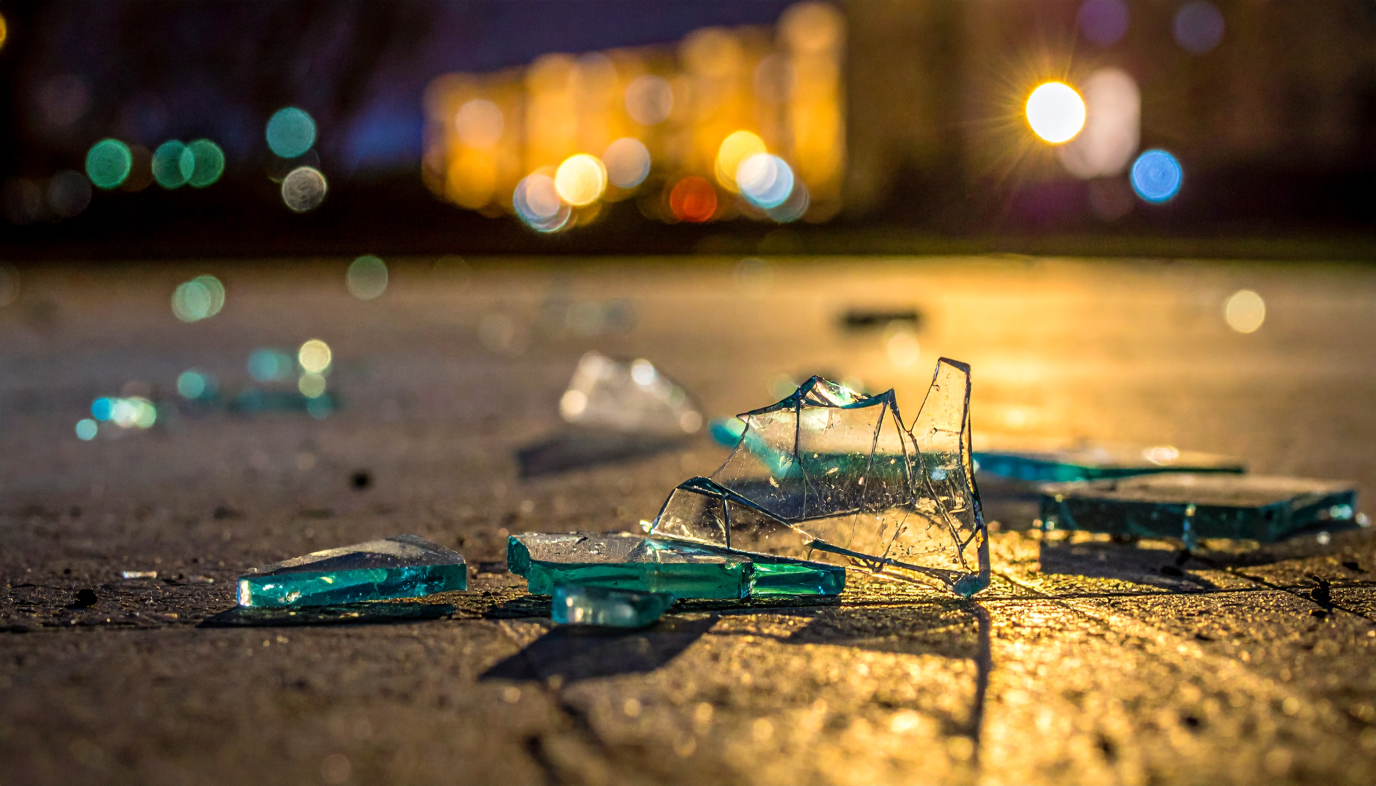 埼玉県春日部市米島で窃盗犯が窓ガラスを割って侵入、埼玉県警が周辺警戒強化