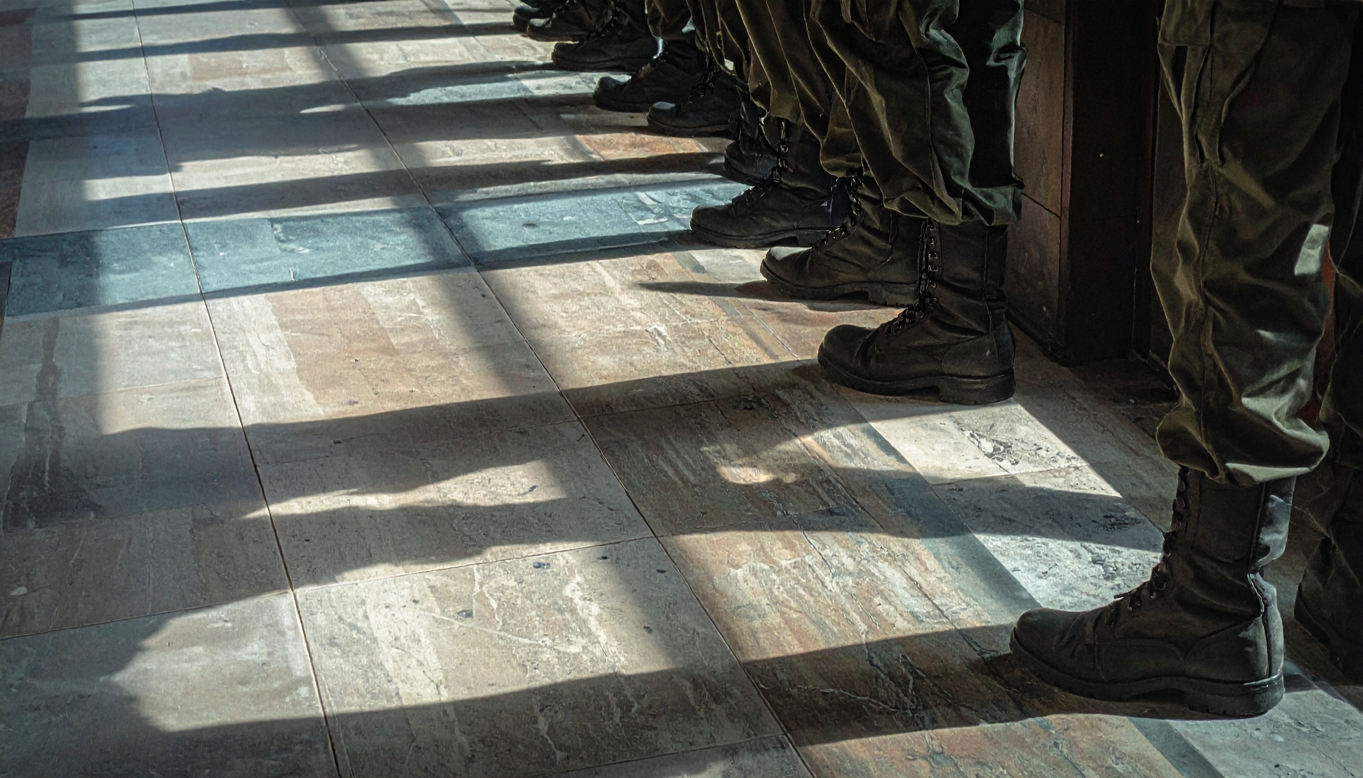 連立与党が新兵役制度で18歳登録・選抜を導入、志願拡大で人員確保へ