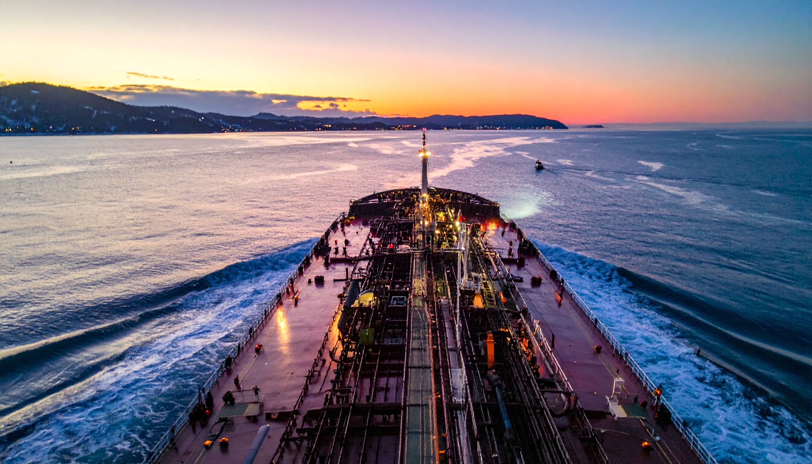 アラブ首長国連邦沖で拿捕 マーシャル諸島籍タンカー「タララ」イラン領海へ移送