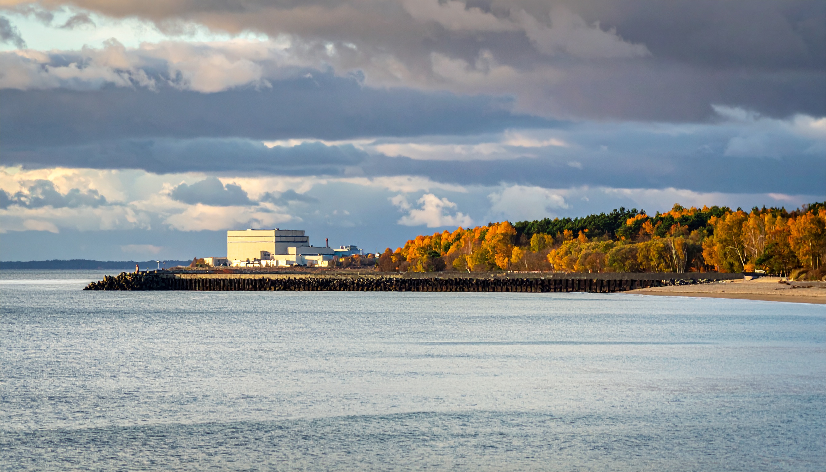 北海道泊村長が泊原発3号機再稼働へ同意の意向、4町村首長で初