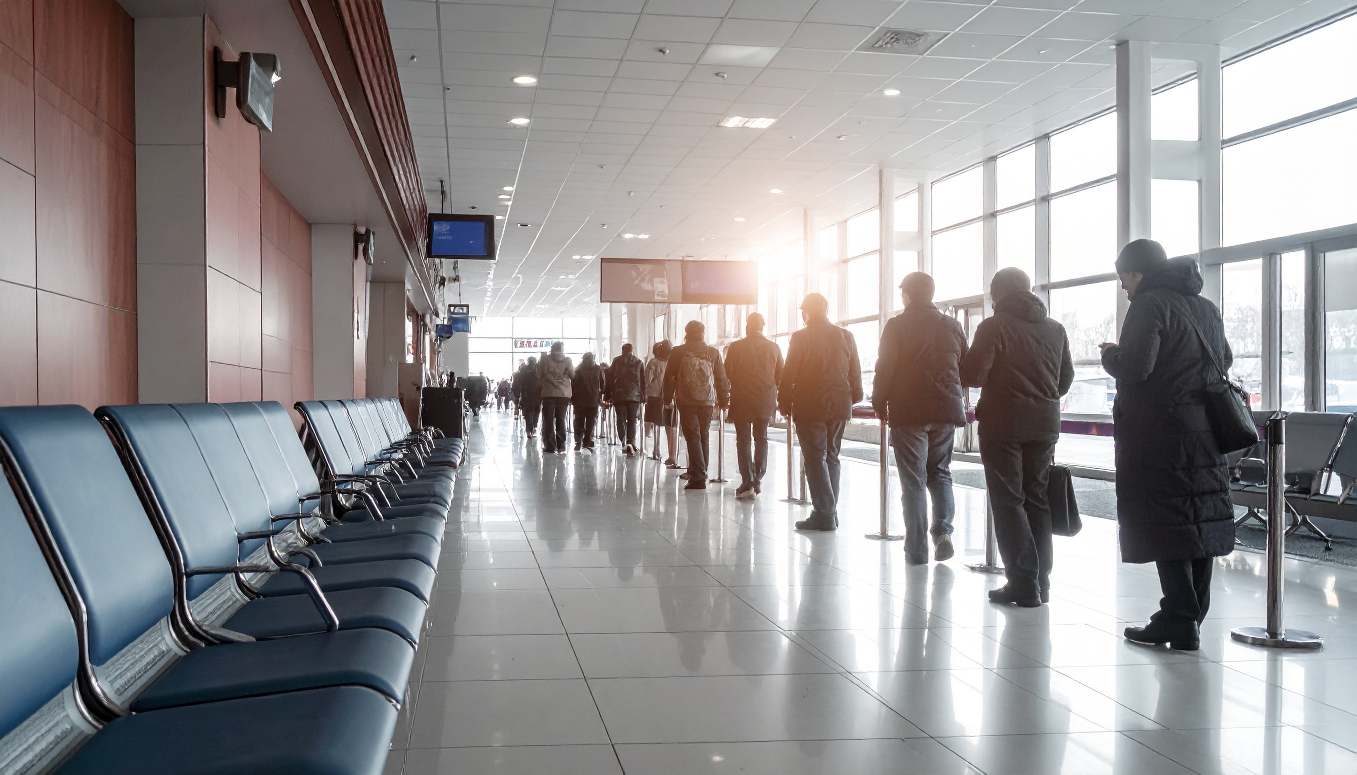 政府内務省、難民保護を一時化へ 永住まで20年、生活支援は裁量化