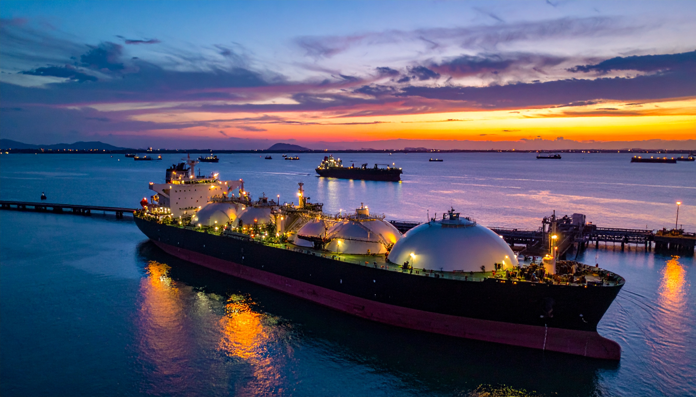 ロシアのアークティックLNG2、割安LNGが中国港へ