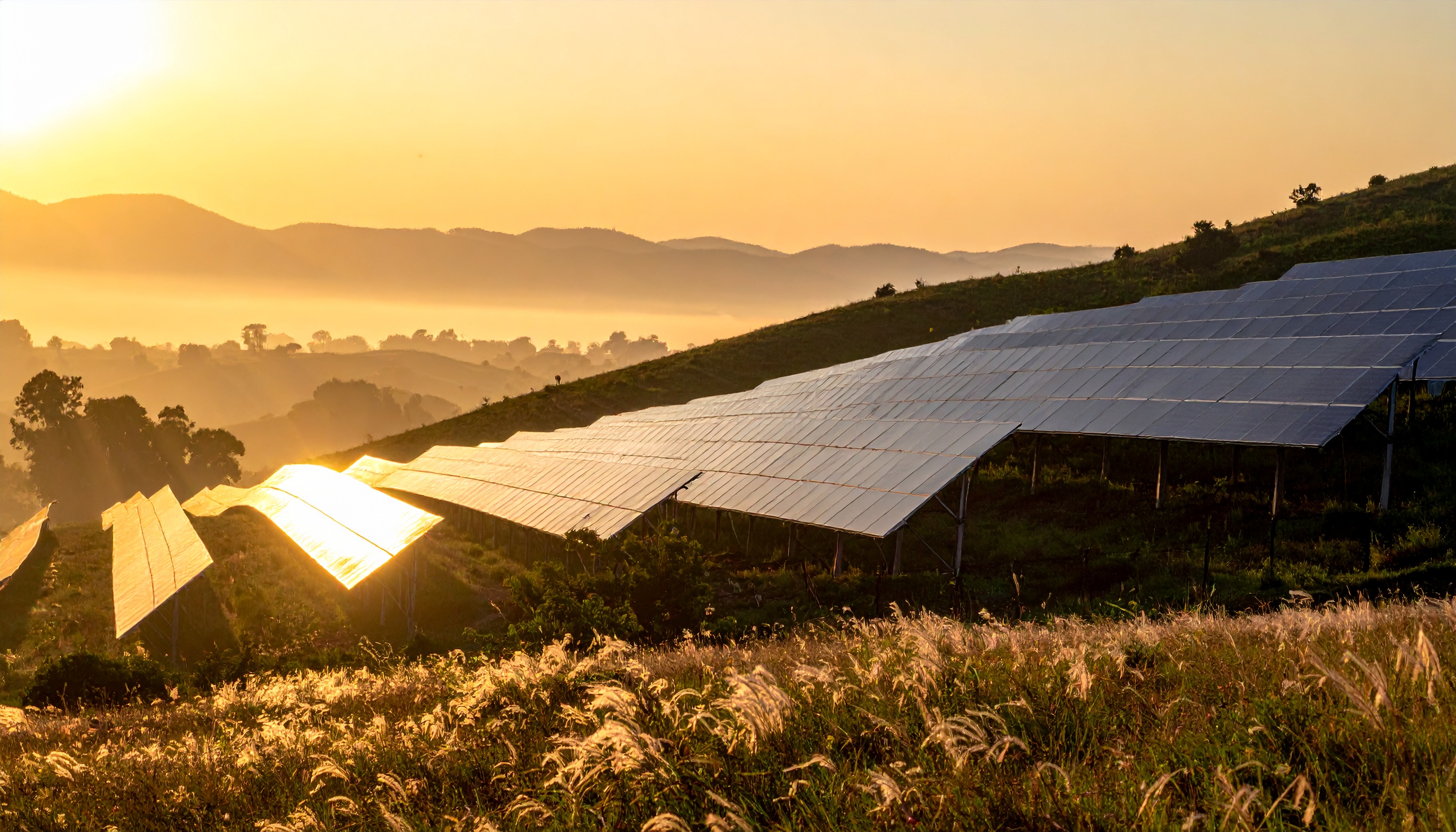 政府の第7次エネルギー基本計画、洋上風力・大型太陽光で住民反発