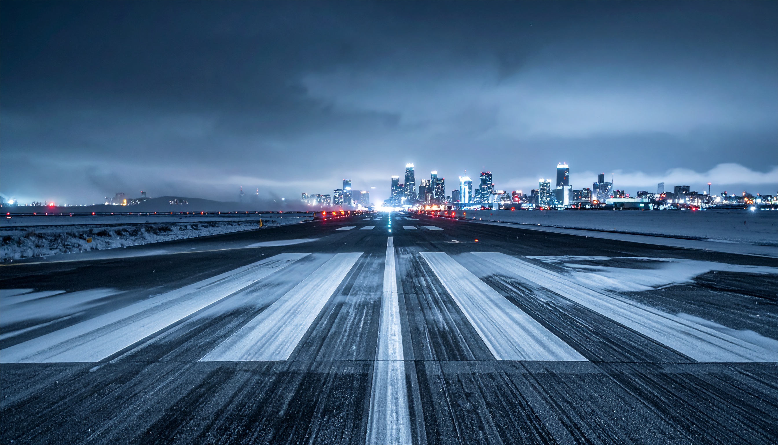 高市早苗首相がG20南アフリカから帰国、中国・李強首相と会話せず