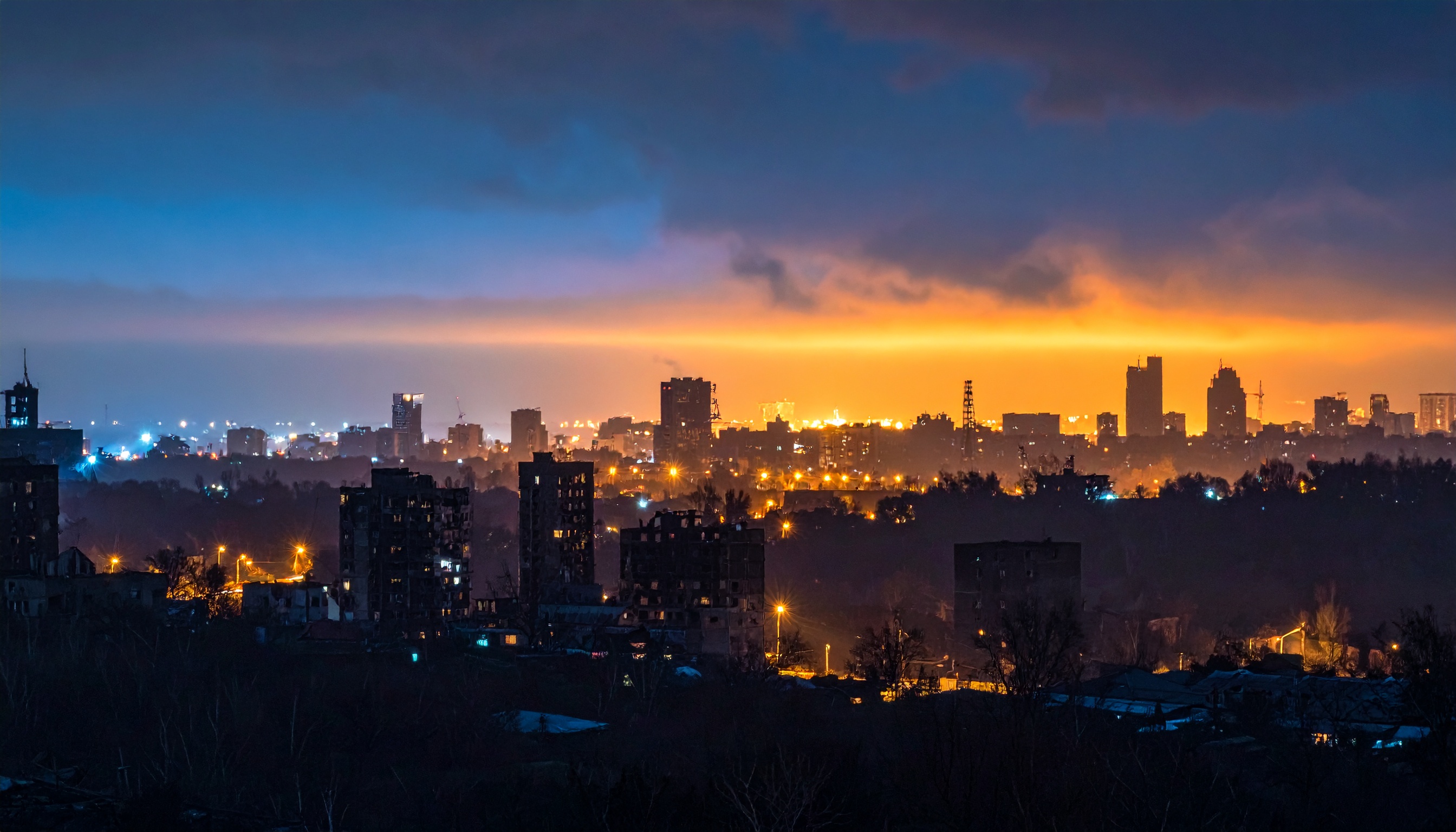 ロシア軍無人機がウクライナ・ハルキウを攻撃、死者4人・十数人負傷