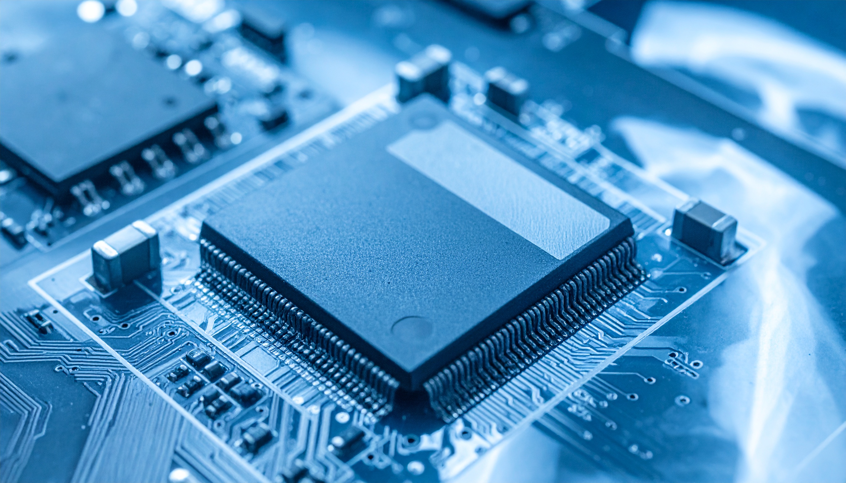 宮城・仙台 東北大学鈴木博人助教ら、次世代メモリー候補の交替磁性体の磁区を可視化