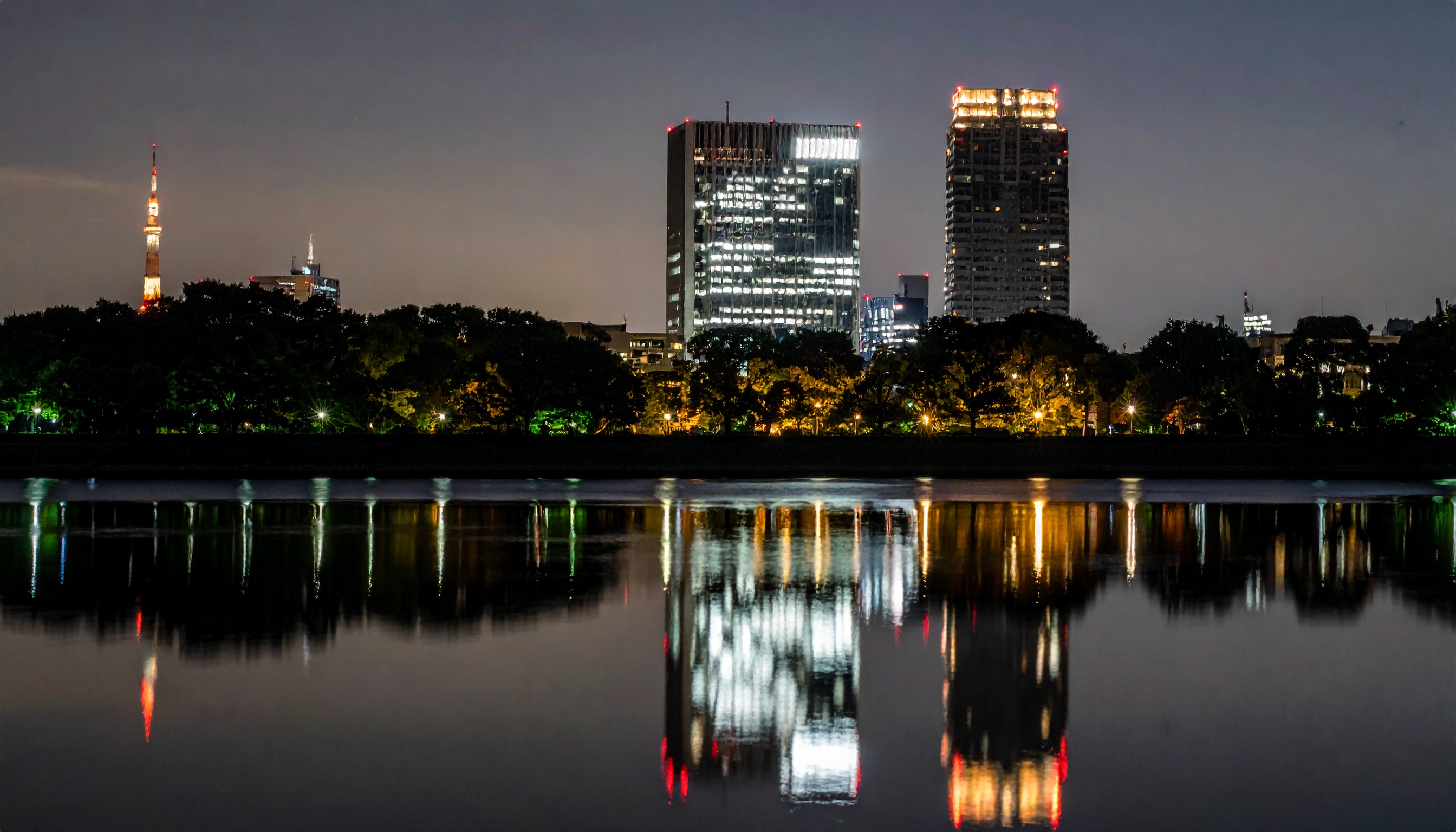 国会議員の歳費 月5万円増額案 公務員給与と歩調の政府方針で調整難航