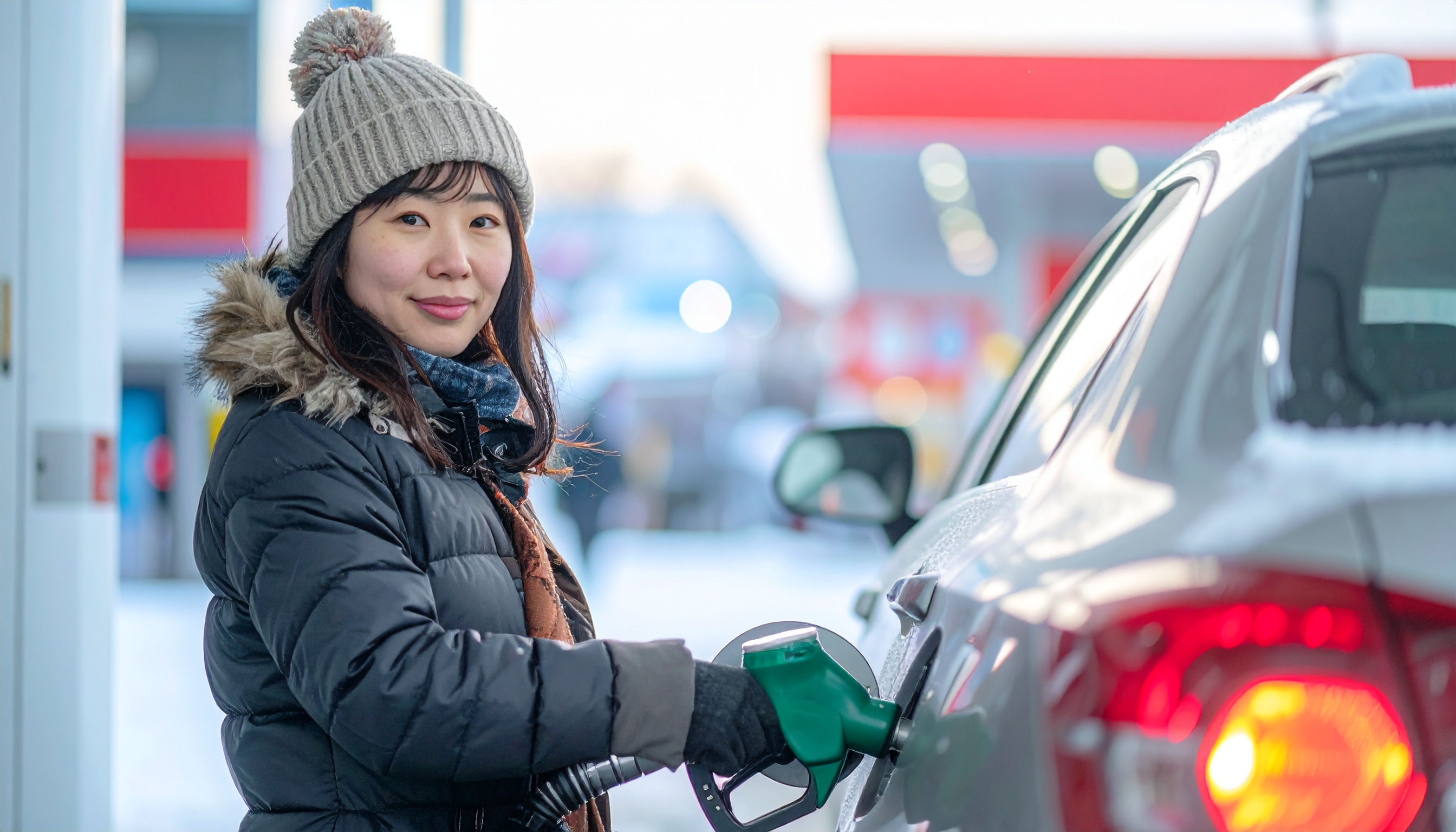 参院本会議でガソリン暫定税率を年内廃止 上乗せ25.1円消える