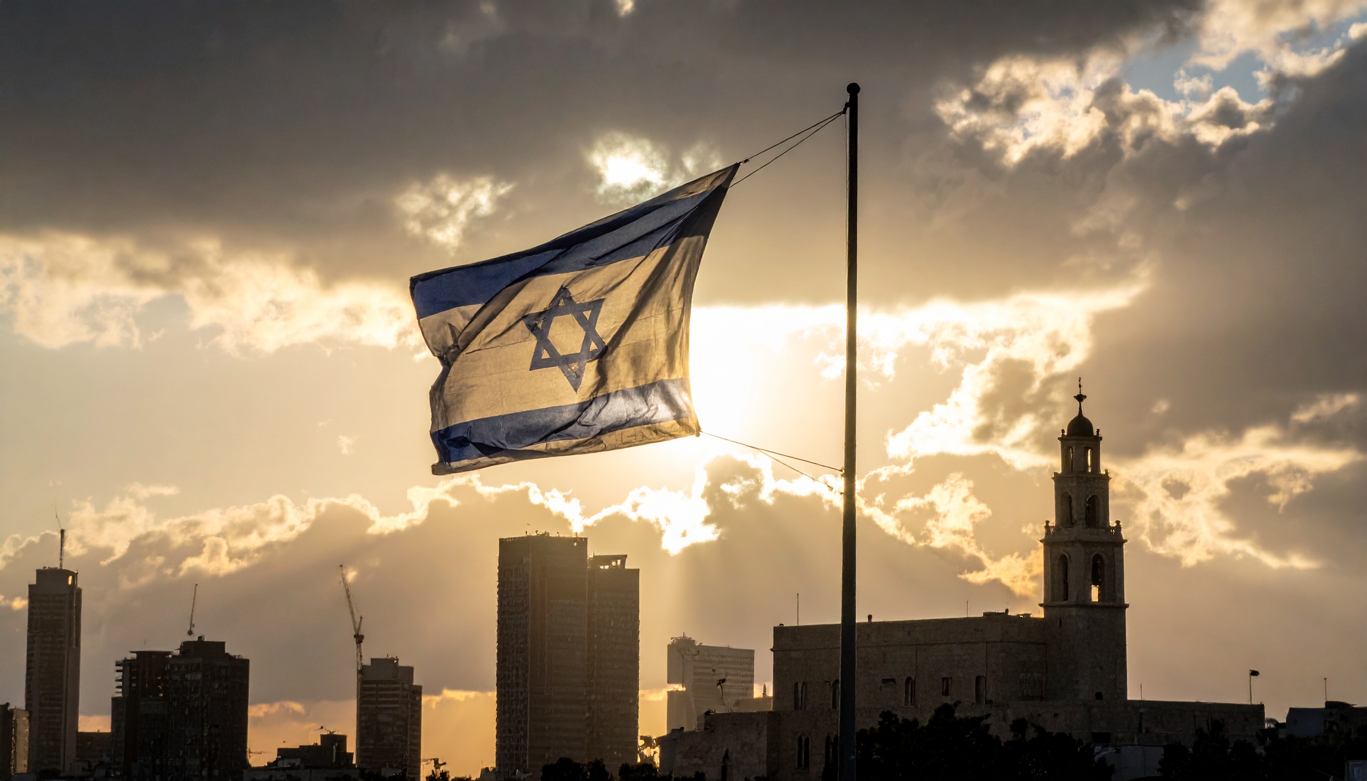 イスラエル ネタニヤフ首相が恩赦を要請、国内対立が激化