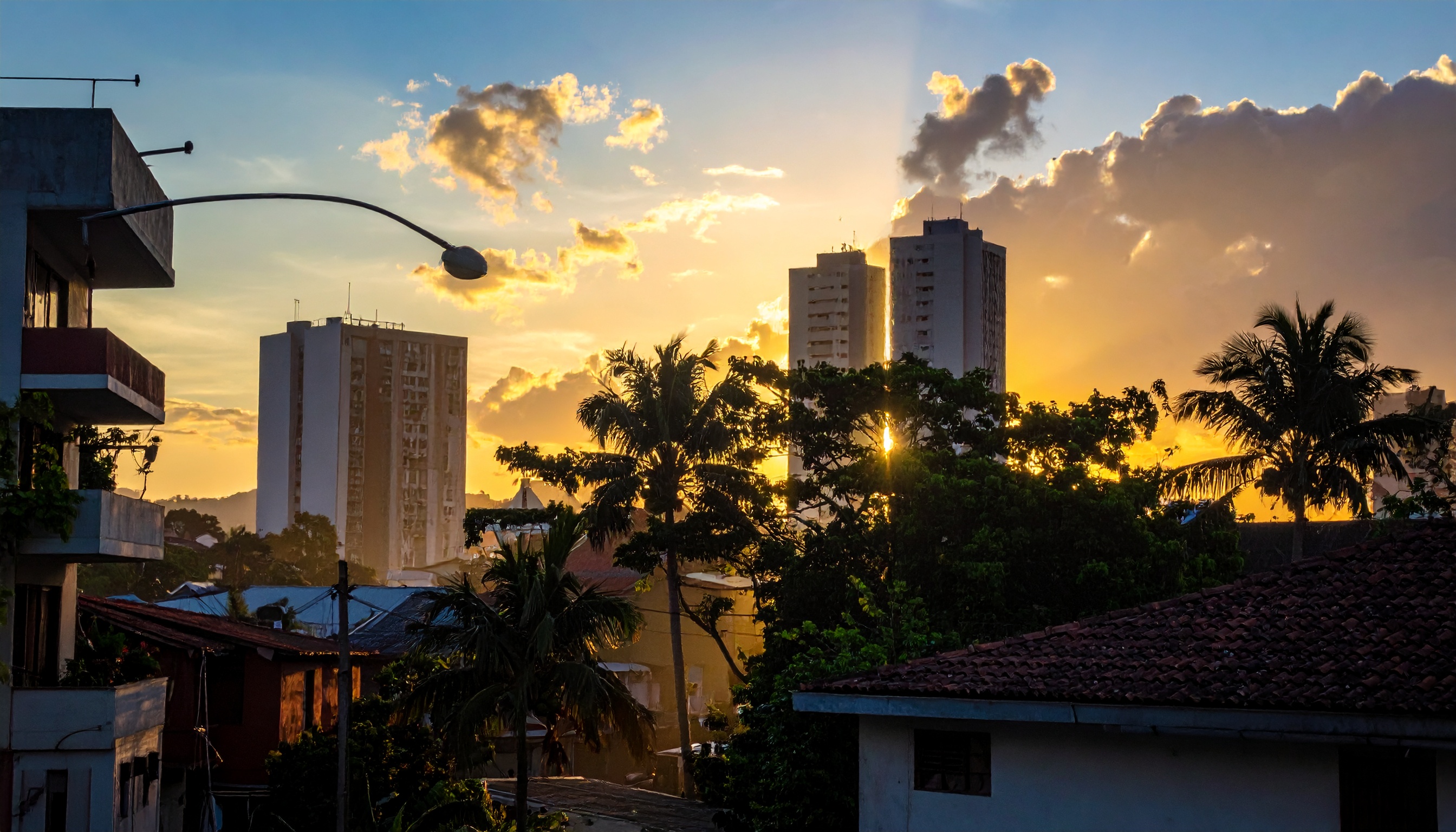 中米ホンジュラス大統領選、親台復帰か中国接近か、保守系候補アスフラ氏僅差先行