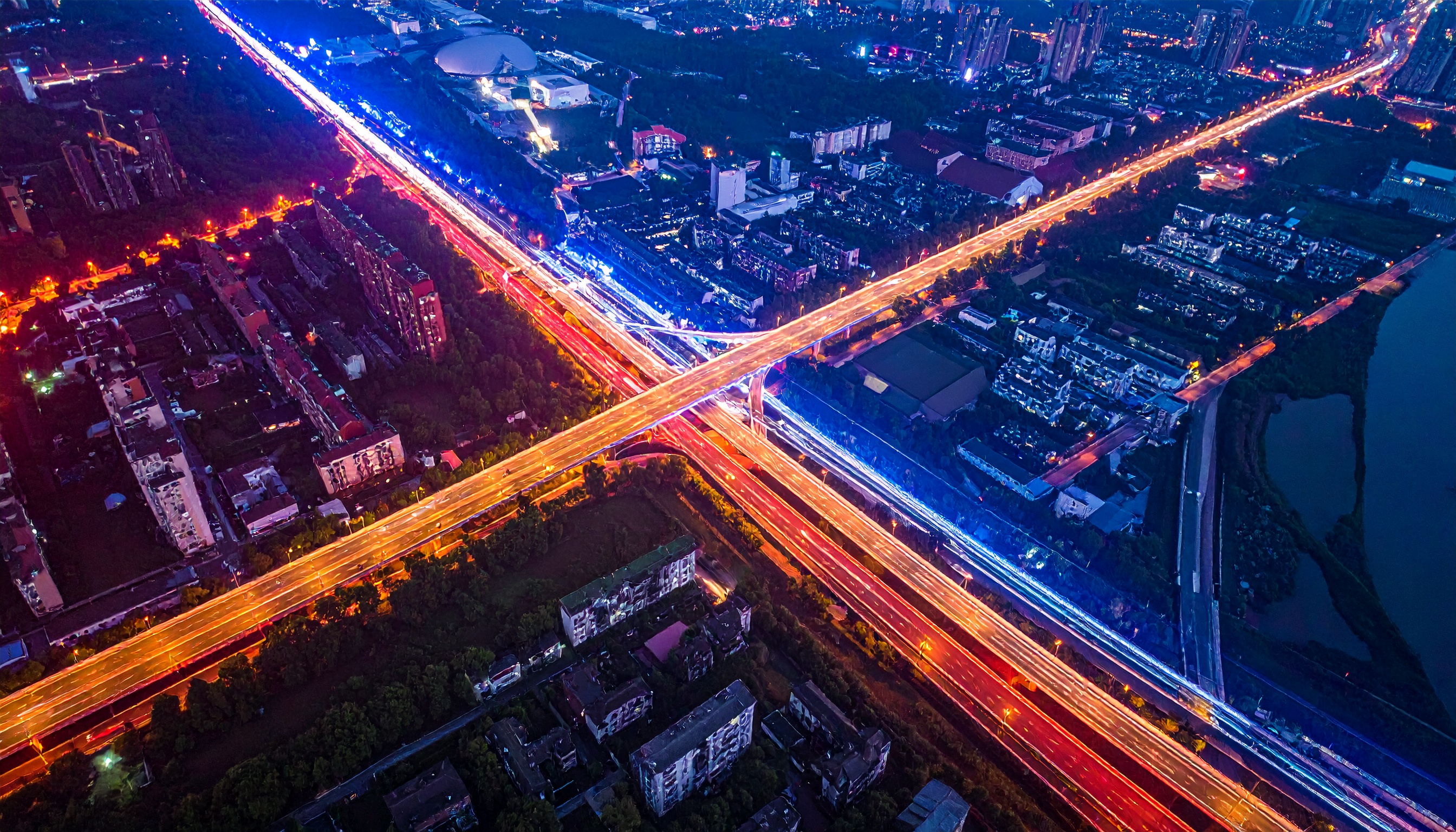 フランス大統領マクロン、習近平と会談へ 中国国賓訪問で綱渡り