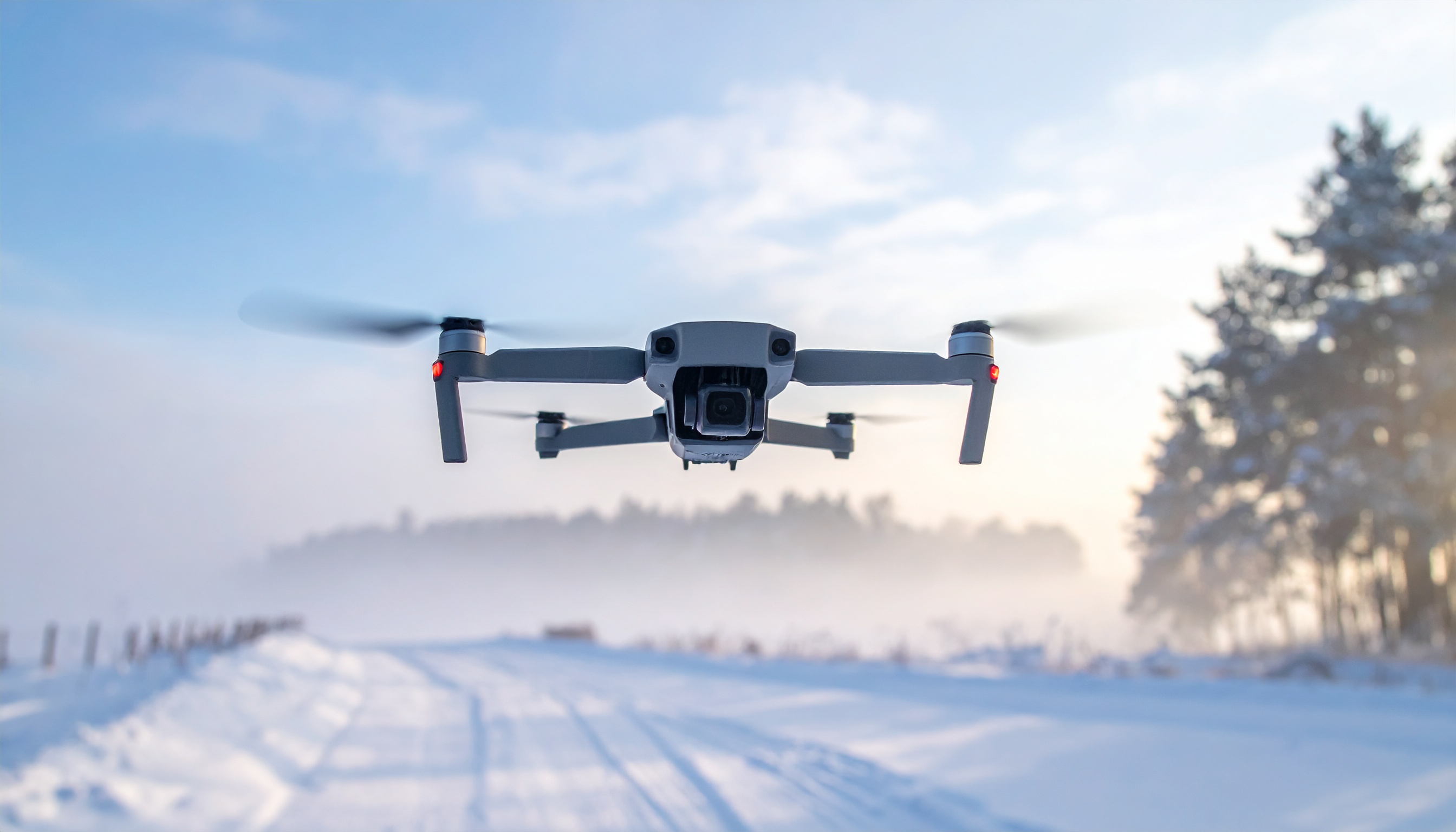 ベラルーシとリトアニア、国境上空で無人機応酬 空港運航停止続く