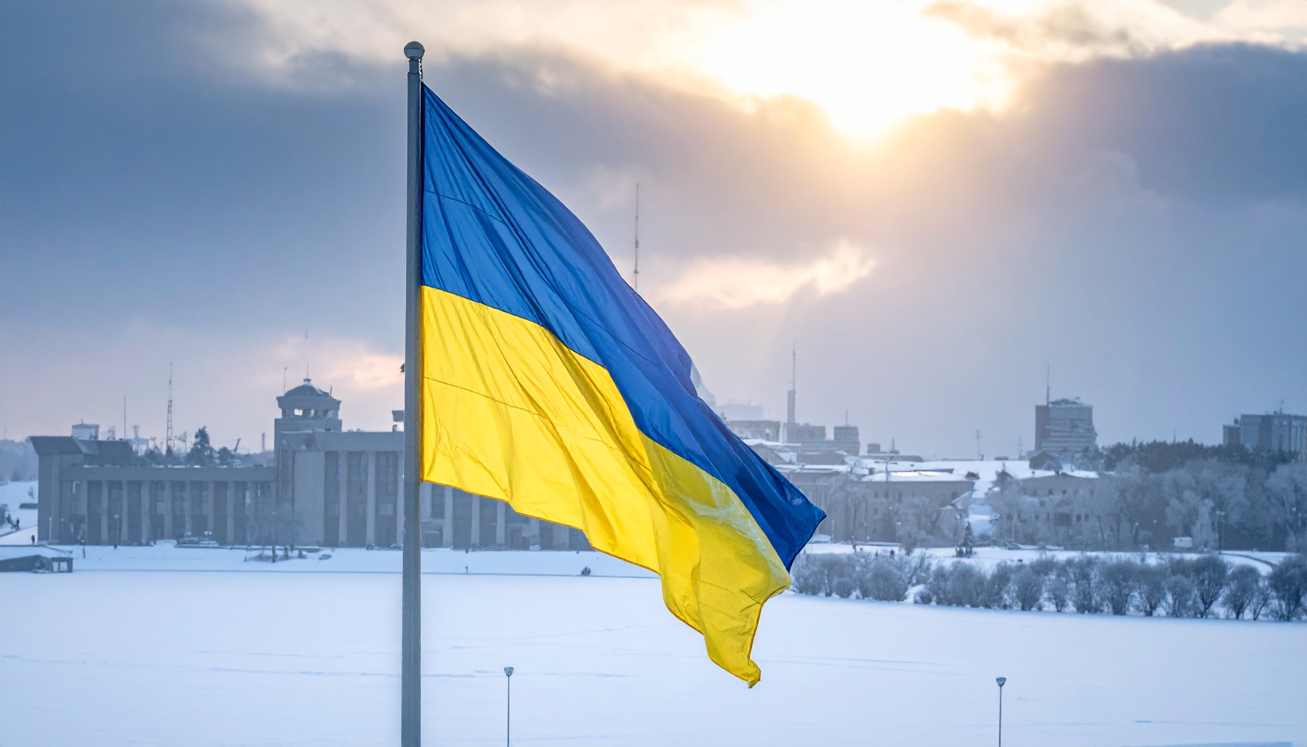 NATOが示す加盟困難、激戦下のウクライナ防衛と支援策