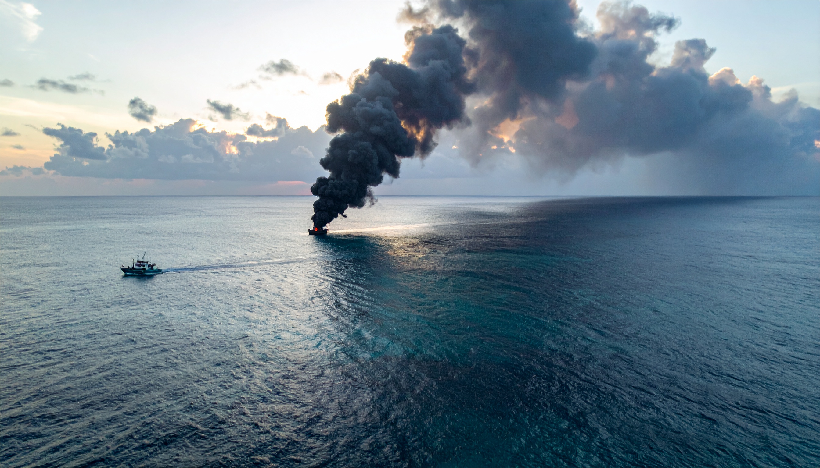 米国防総省長官ペット・ヘグセス、説明食い違い、ベネズエラ船空爆で生存者追撃疑惑