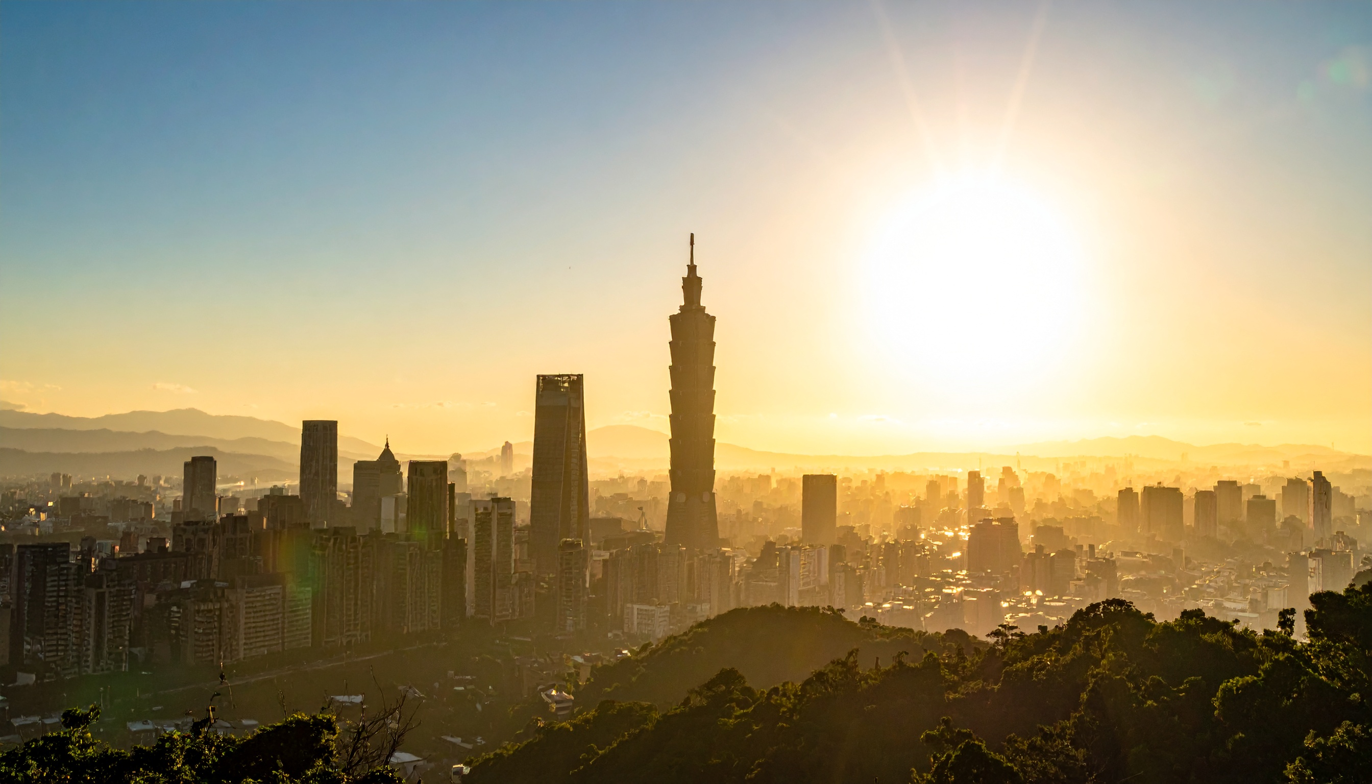 台湾・行政院長 卓栄泰が日本の高市早苗首相の平和訴えに心動く