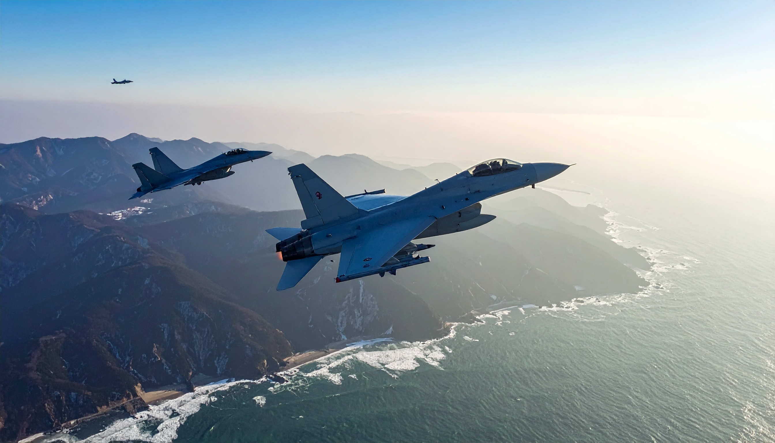 韓国軍 中国・ロシア機９機 韓国KADIZ入域で戦闘機緊急発進 領空侵犯なし