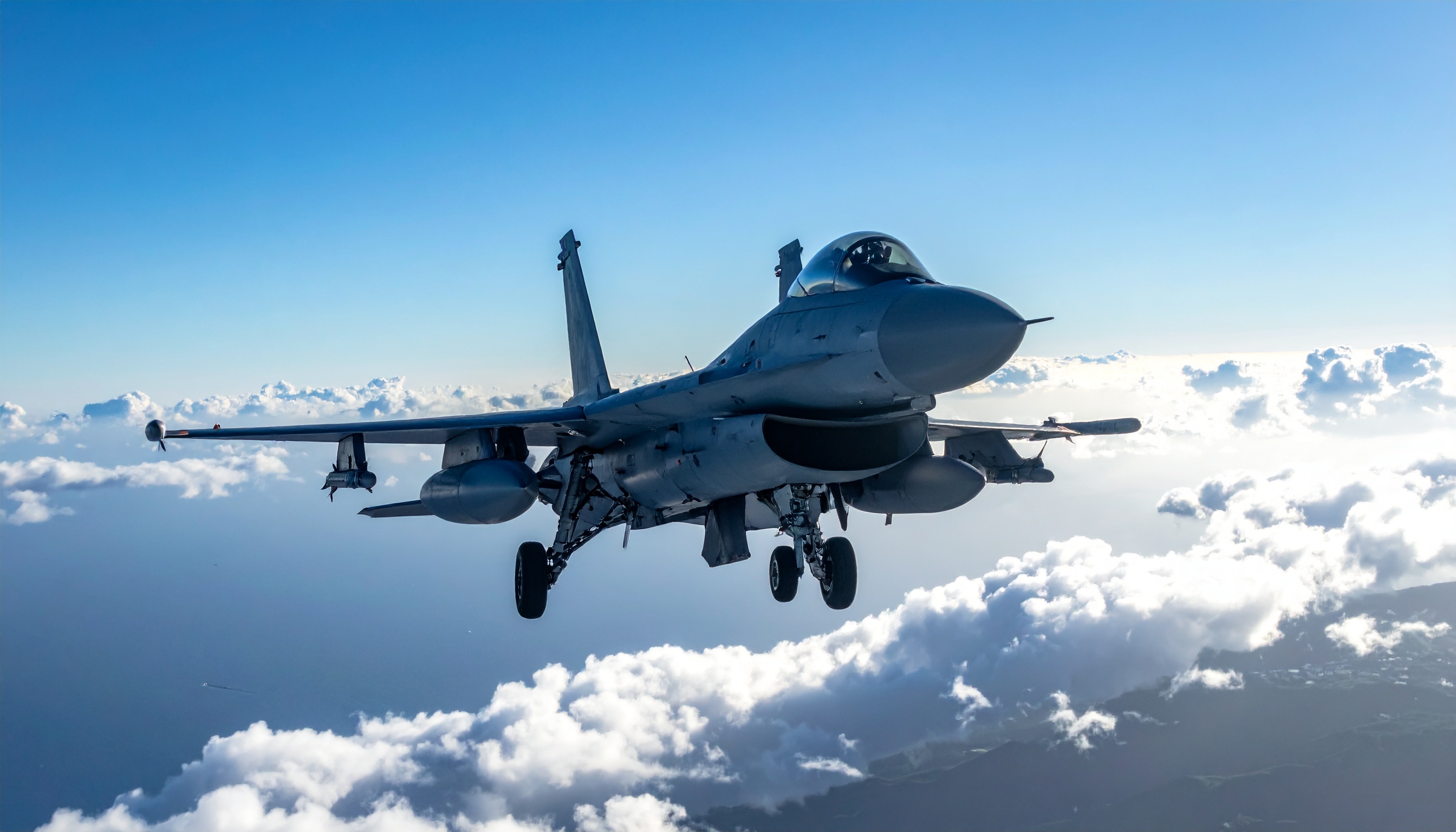 米国務省、沖縄本島南東の公海上空での中国軍機レーダー照射を批判 初の公式懸念表明