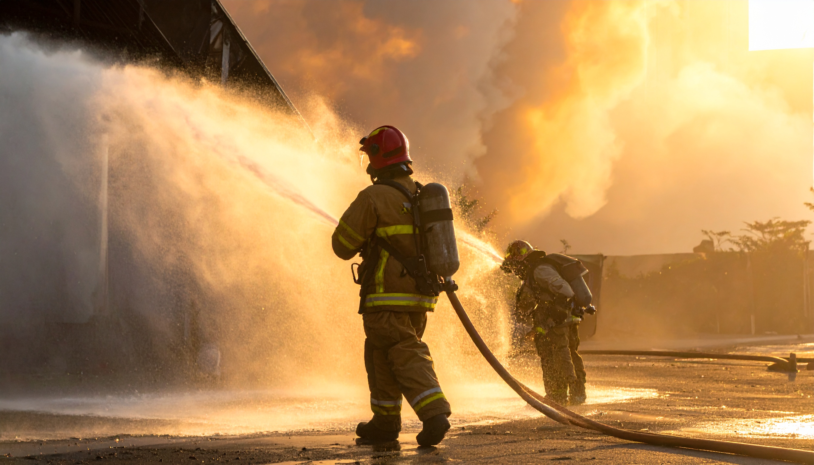インドネシア・ジャカルタ中心部のオフィス火災、昼休みで死者20人