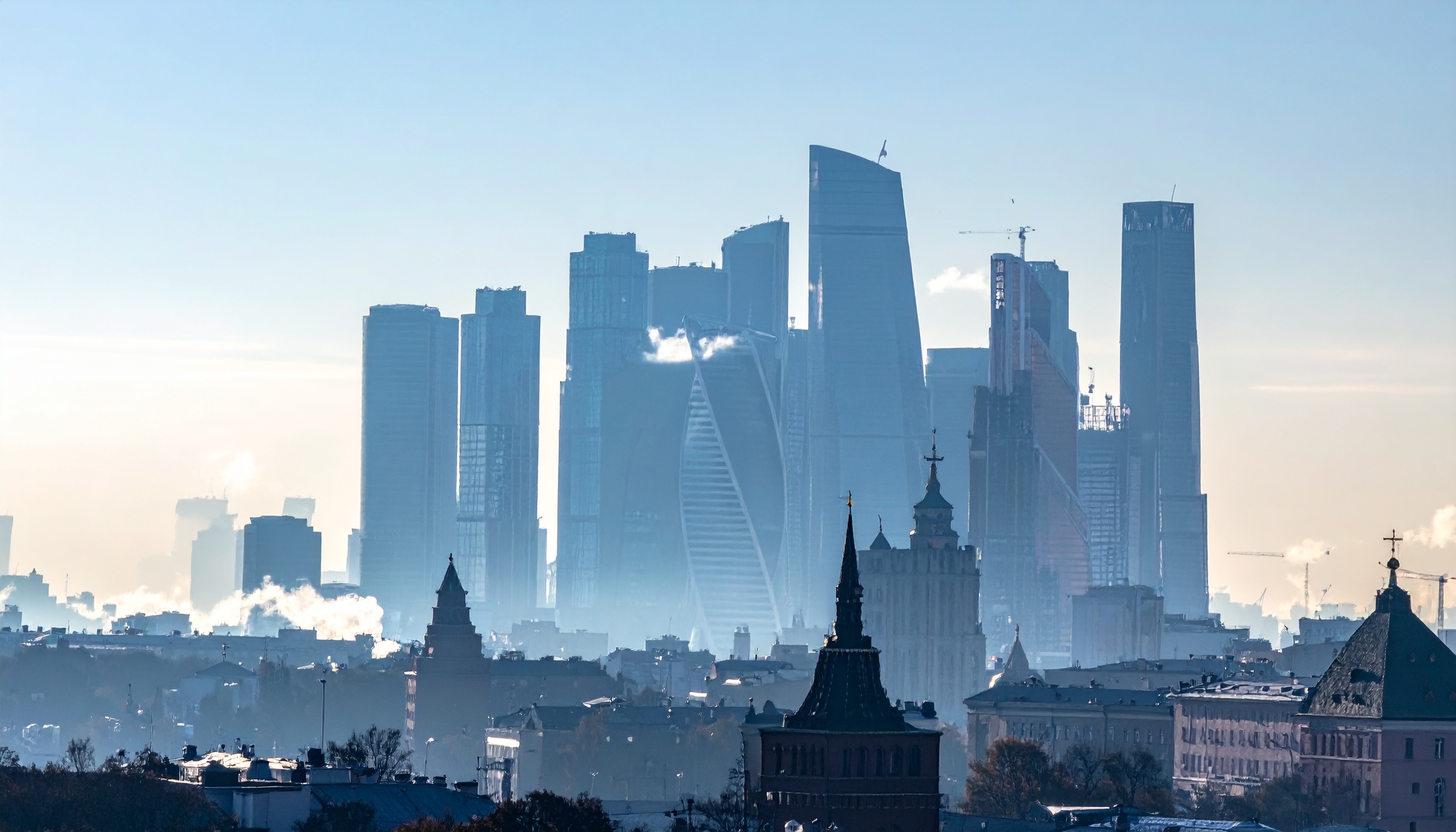 アダニ・ディフェンス幹部らがロシア・モスクワで合弁検討、部品をインド生産へ