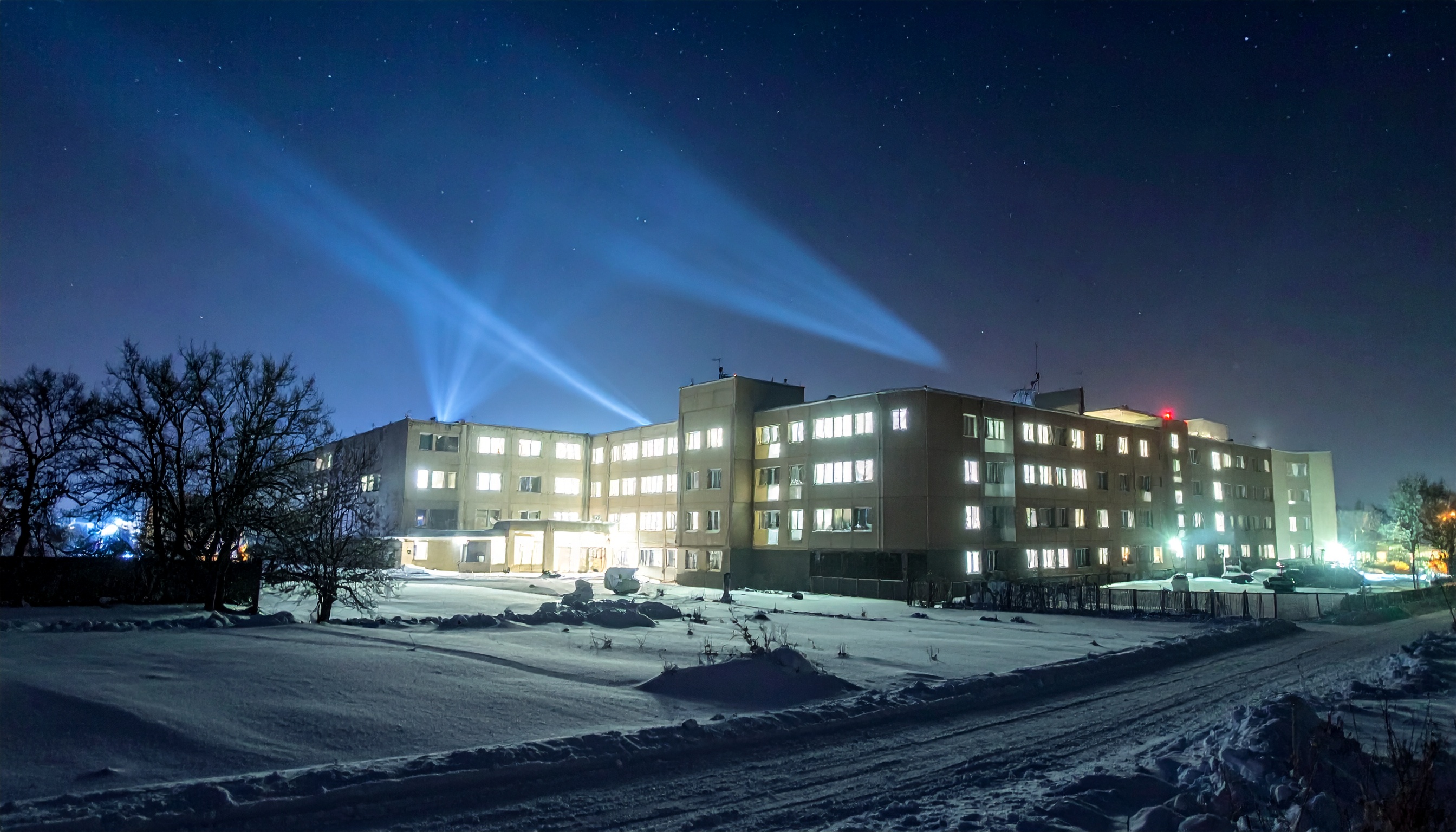 英国病院 感染力強いインフル変異株で逼迫、入院1日平均2660人に