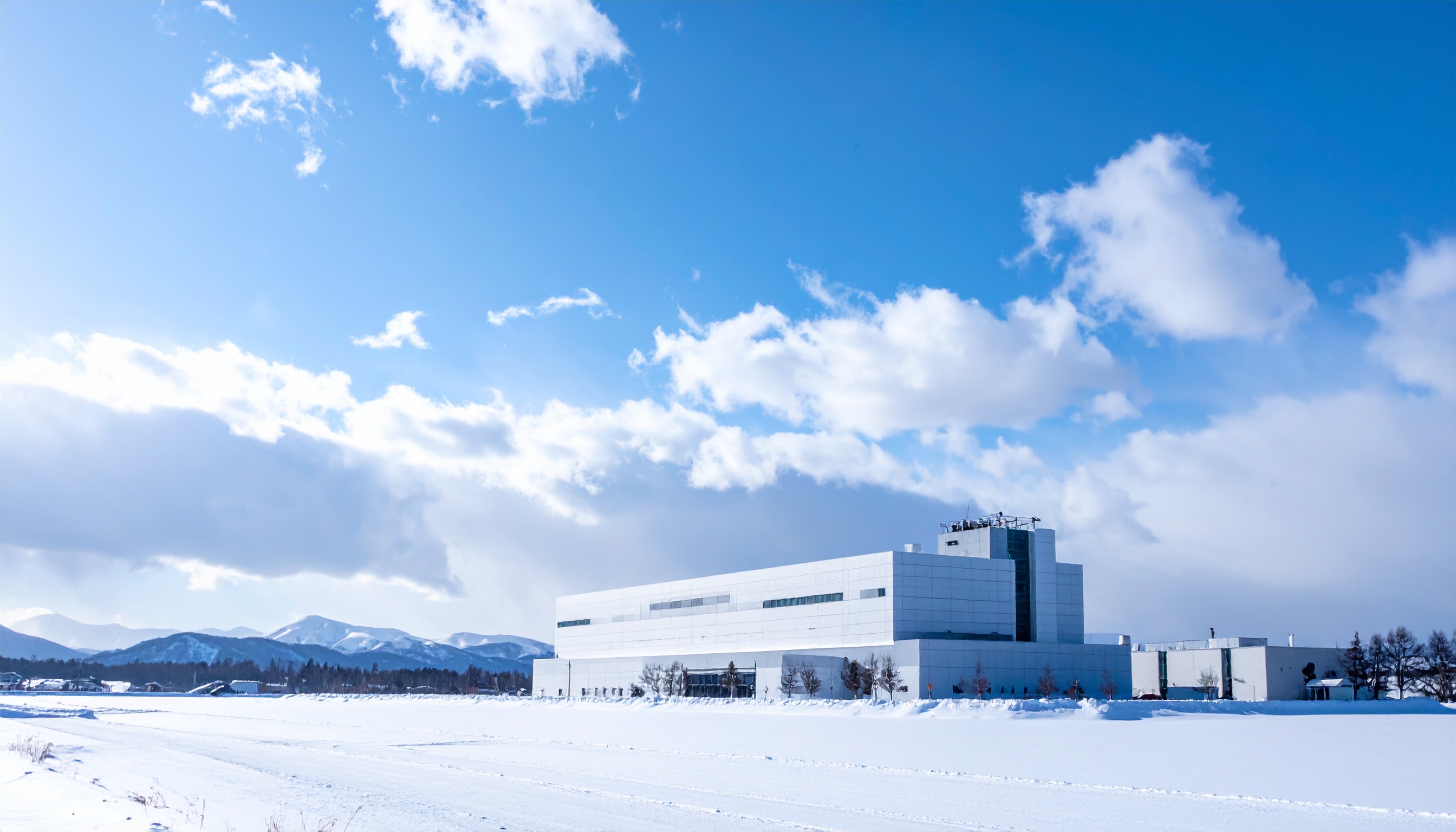 経済産業省、北海道千歳市に最先端半導体研究拠点を整備へ