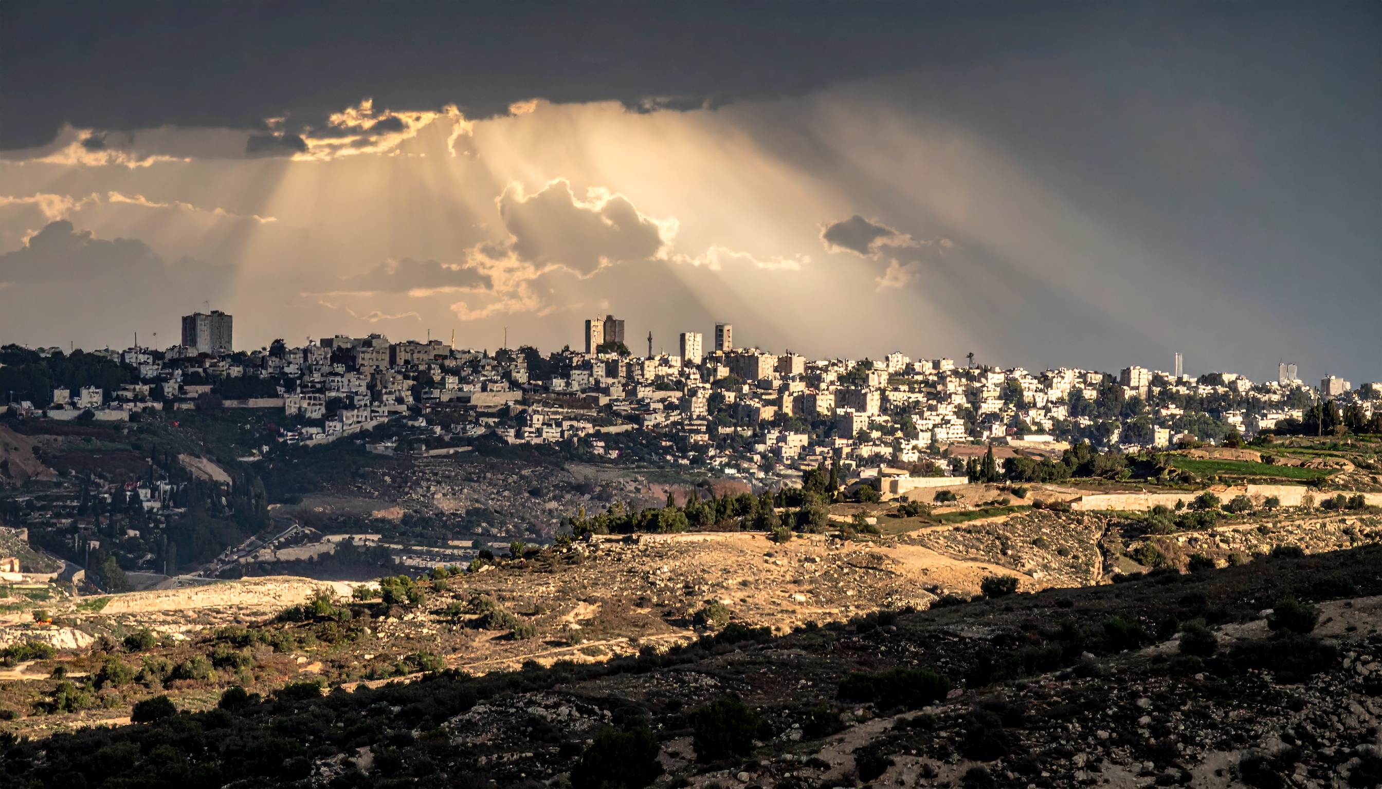 イスラエル軍 パレスチナ・ガザでハマス幹部ラアド氏を殺害、停戦下で市民不安