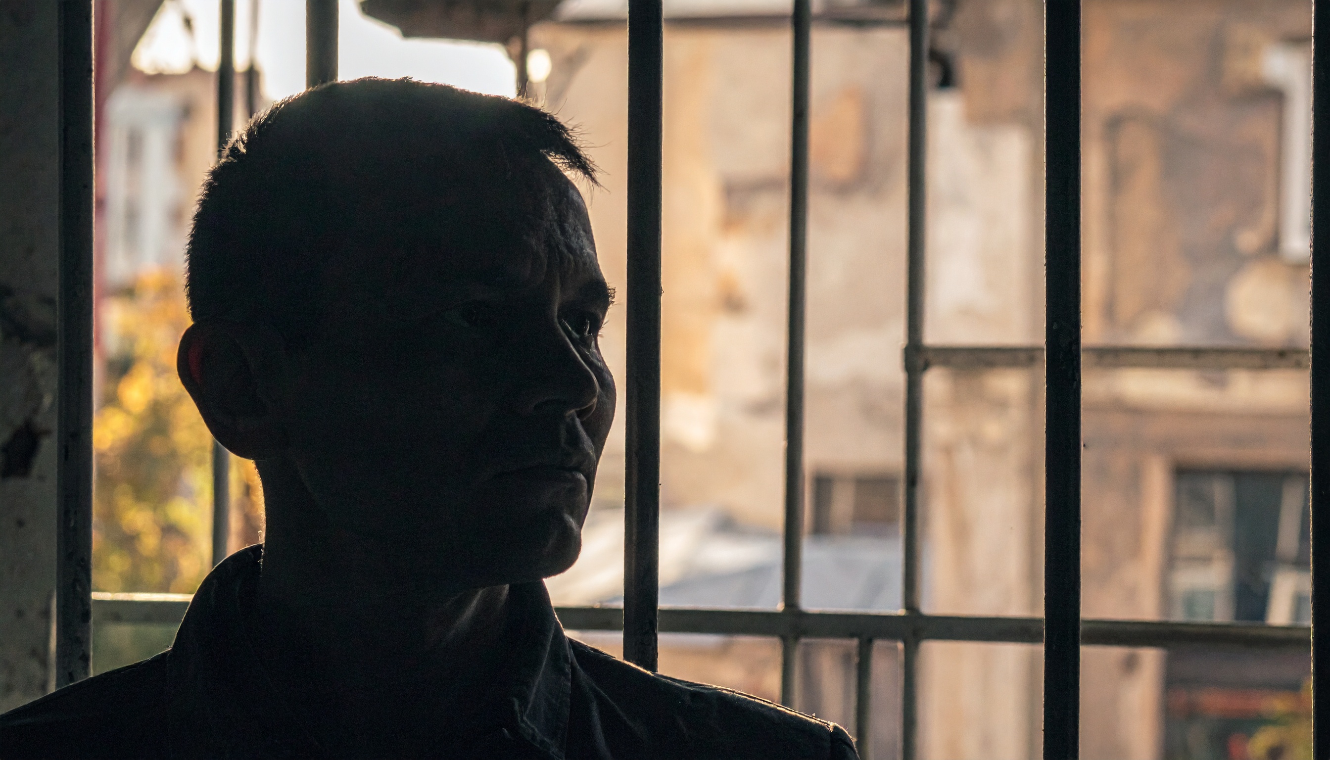 ベラルーシ大統領がノーベル平和賞受賞者ら123人を釈放、周辺国へ移送