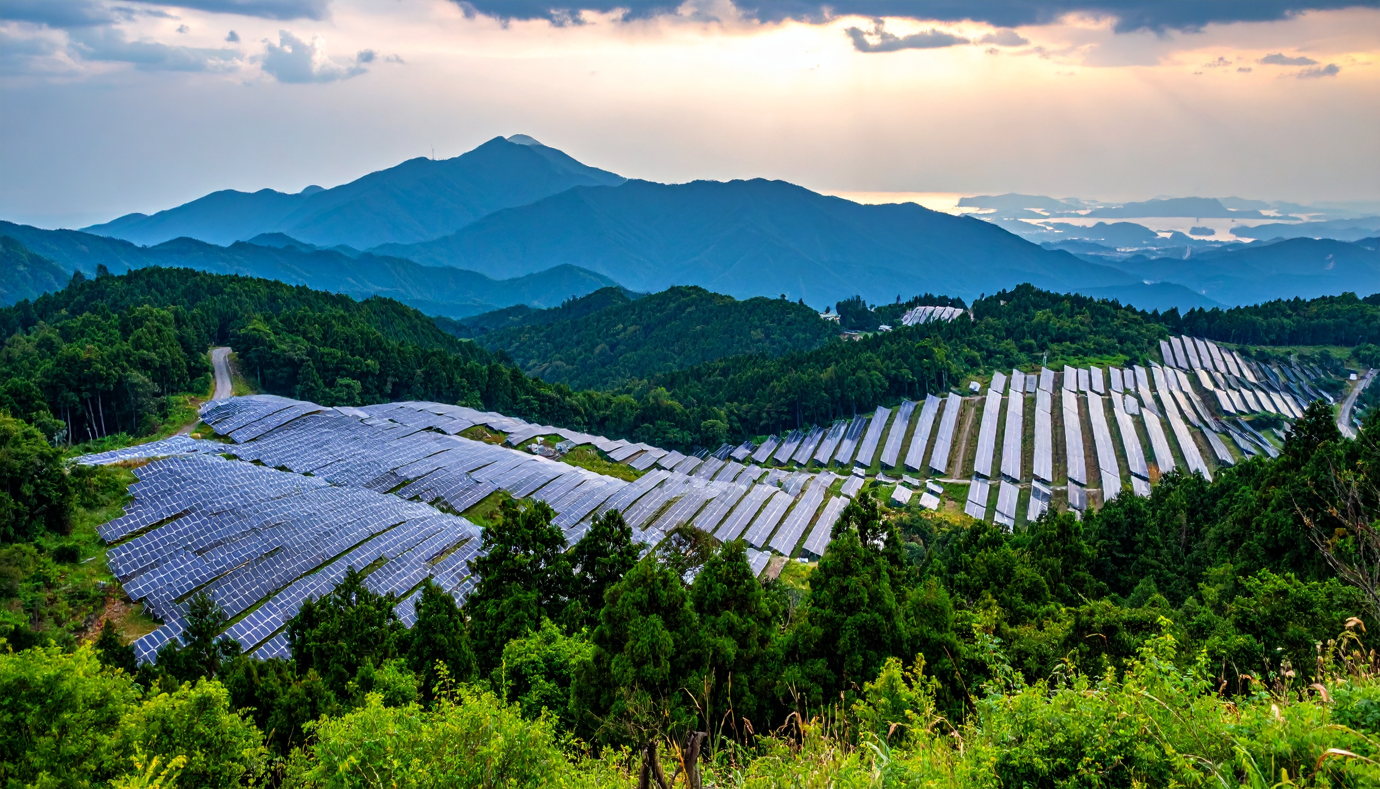 石原環境相 出力40MW基準見直しでメガソーラー環境アセス拡大検討