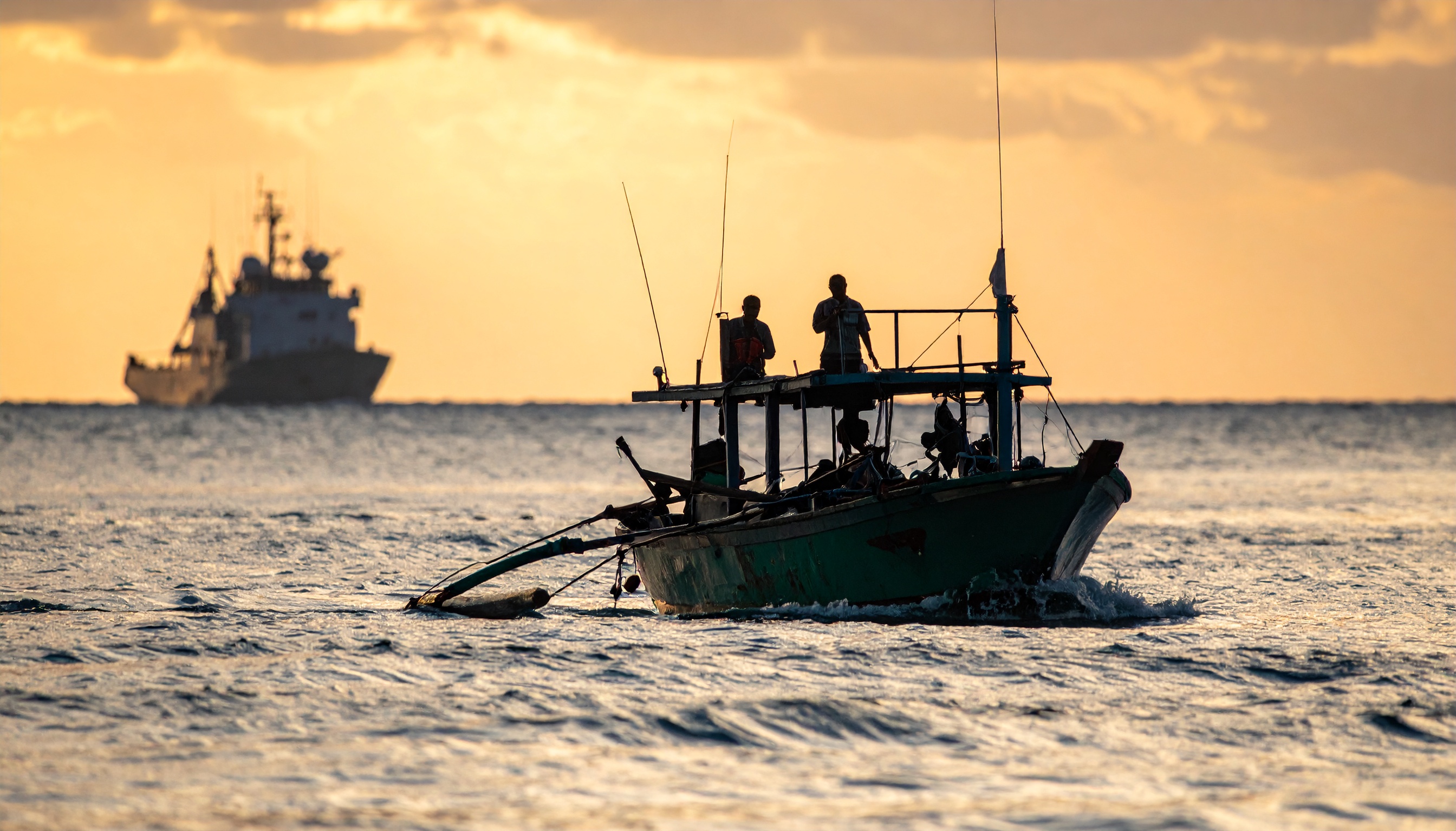 フィリピン国防相が中国海警局を強く非難、南シナ海で漁師負傷