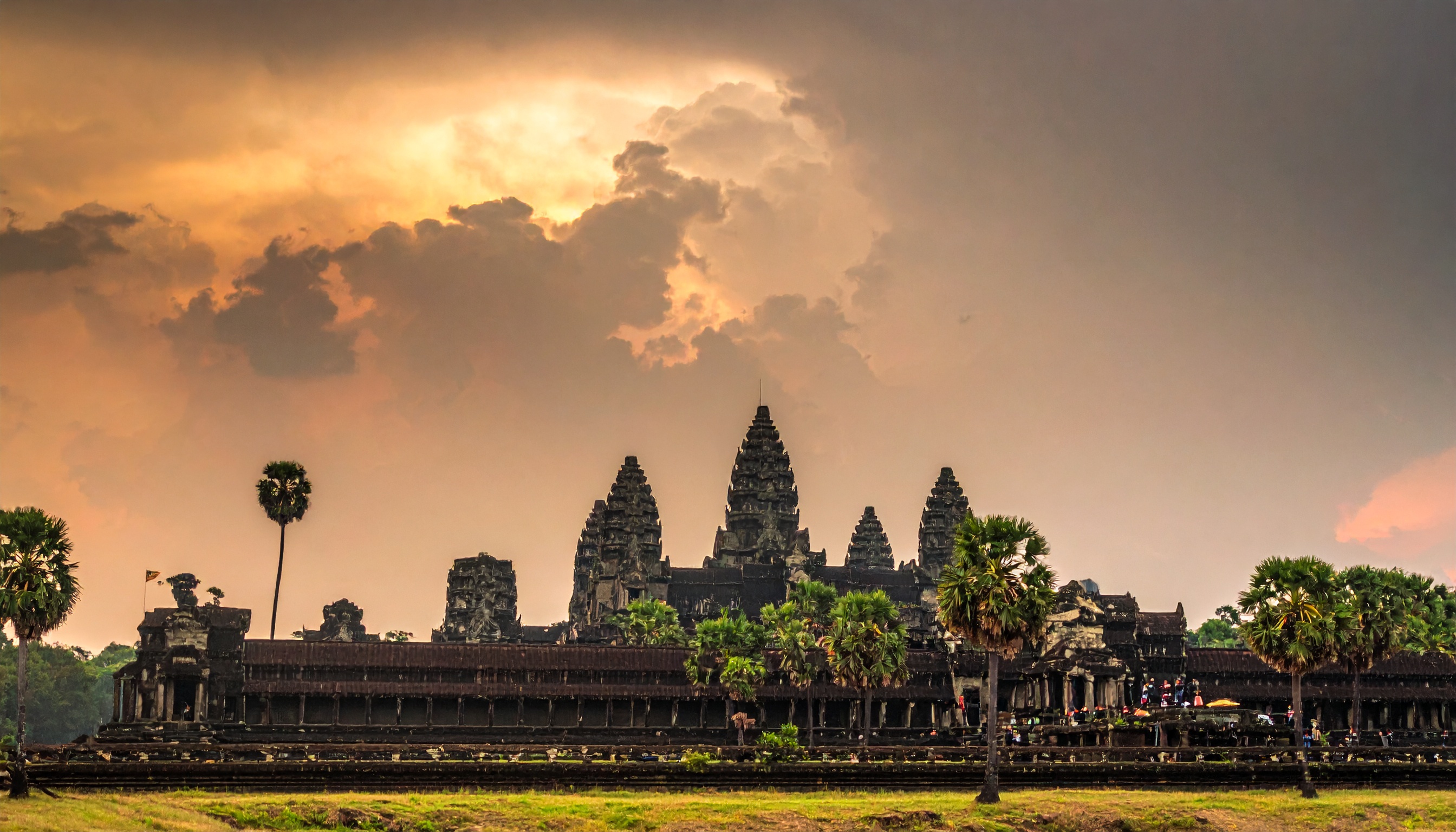 カンボジア政府が非難 タイ国境戦闘が内陸化、カンボジア・シェムリアップ州に空爆