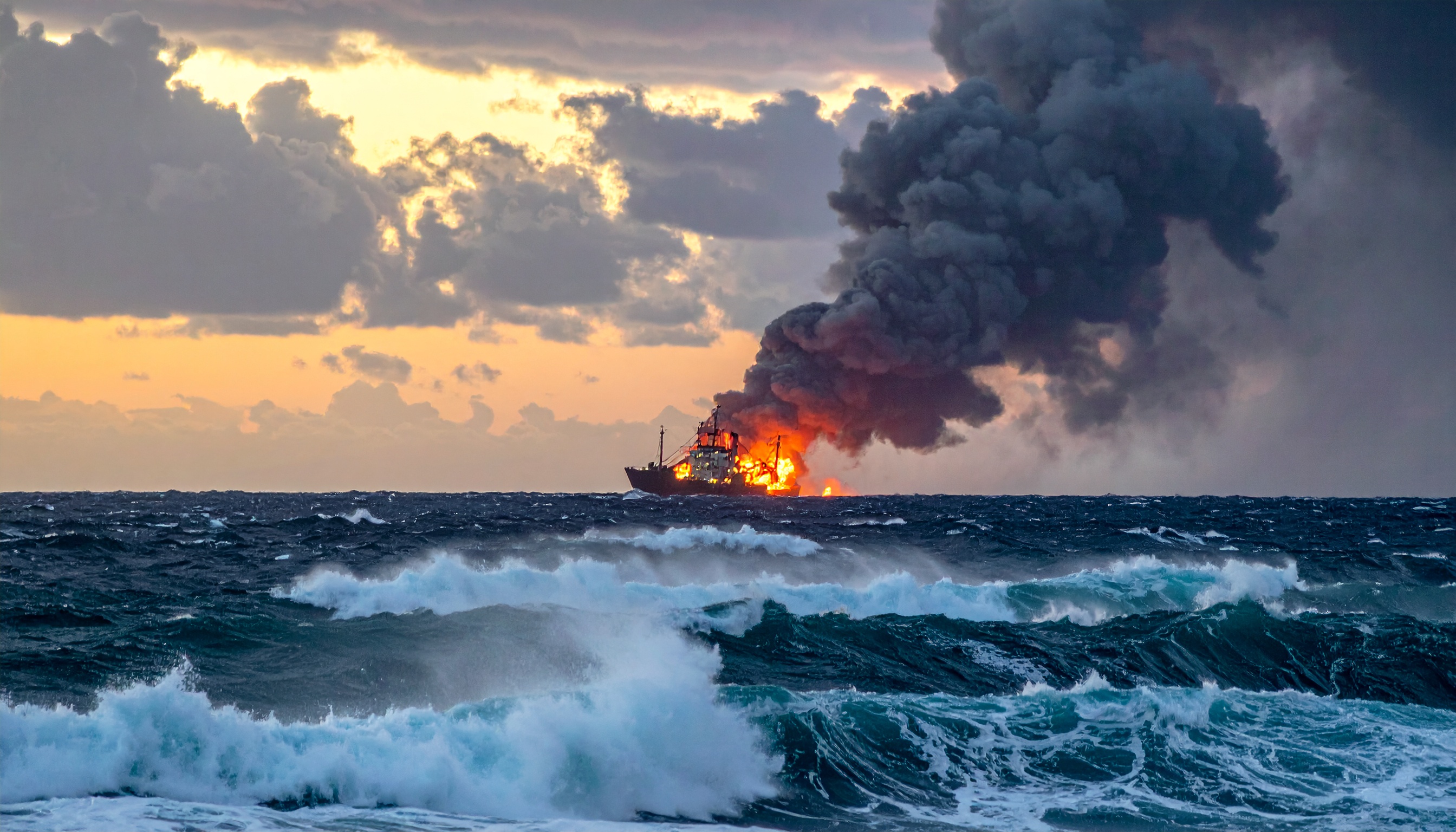 米軍が東太平洋沖の船を攻撃、米南方軍（中南米担当）が密輸確認し4人死亡