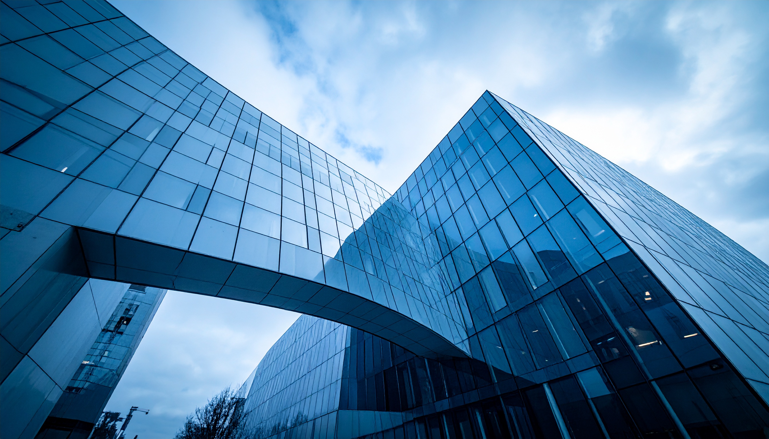 EU首脳、ウクライナに900億ユーロの無利子融資合意（約16兆円）