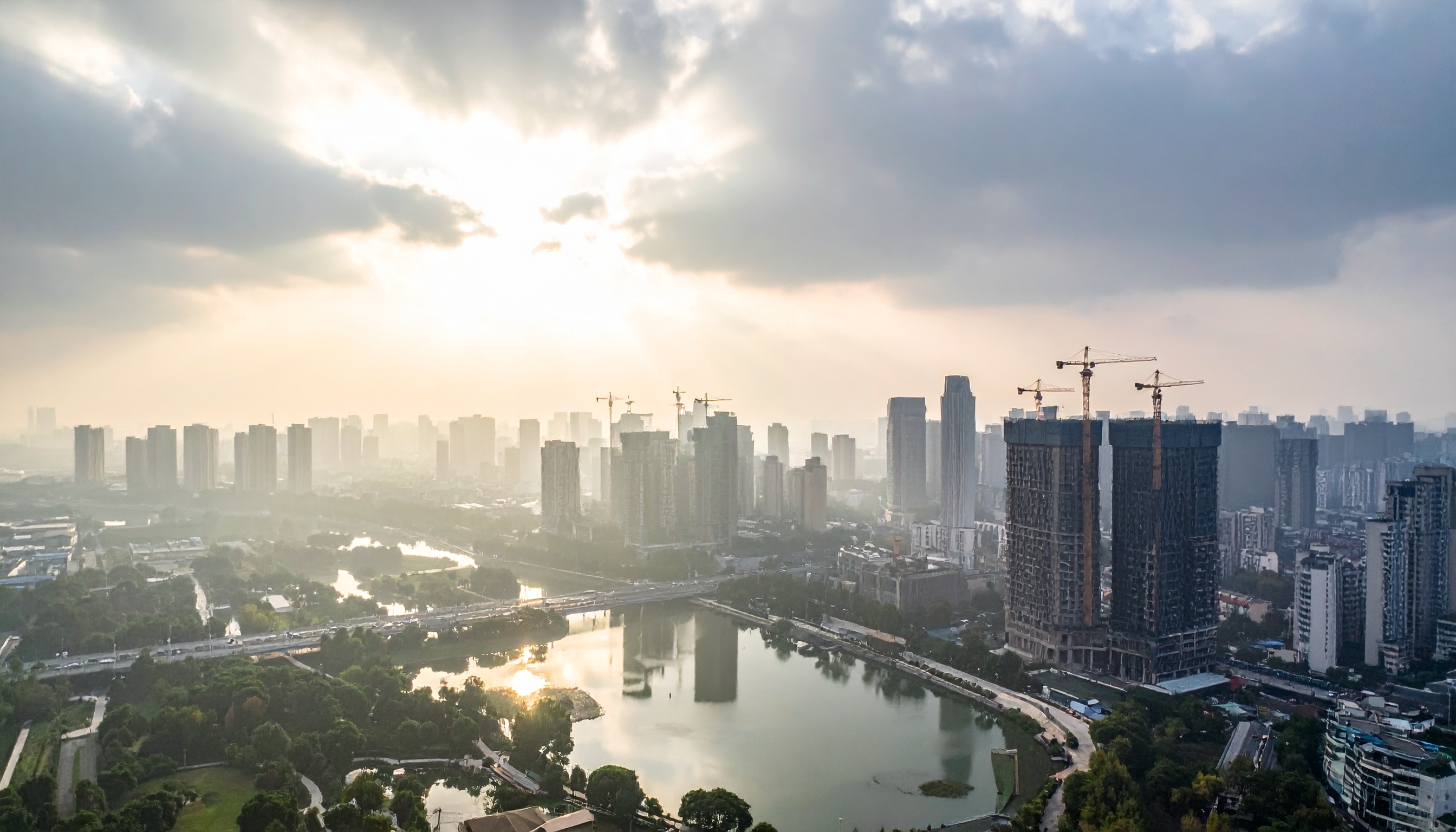 中国大手不動産・万科企業、利払い猶予を延長、元本1年延期は否決