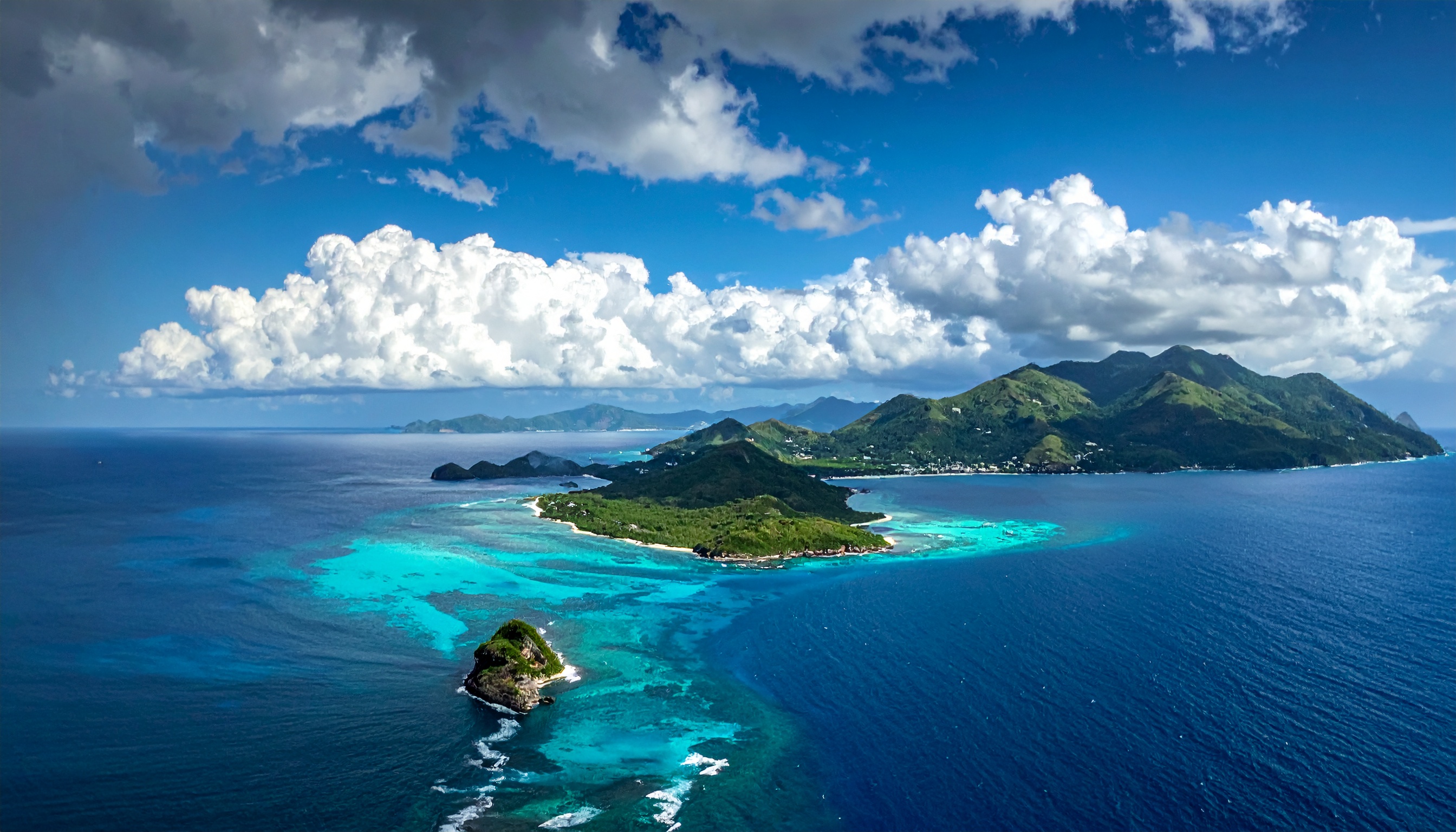 ロシア外相、米のカリブ海行動を懸念 ベネズエラを全面支持