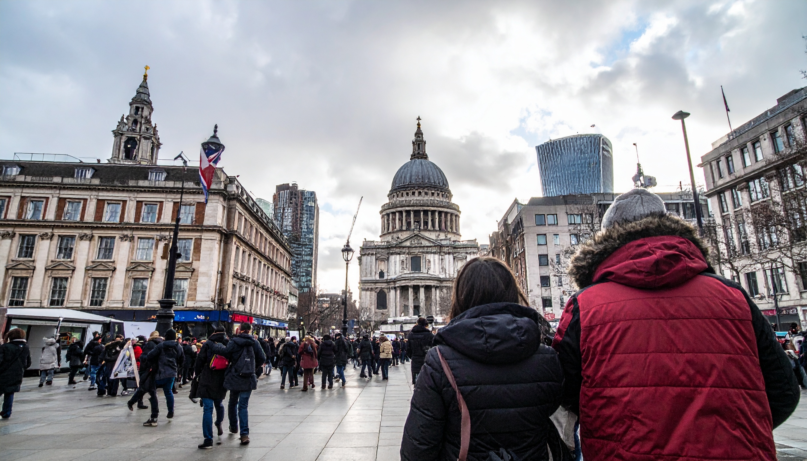環境活動家グレタ・トゥーンベリ氏 英国・ロンドンで逮捕、後に保釈