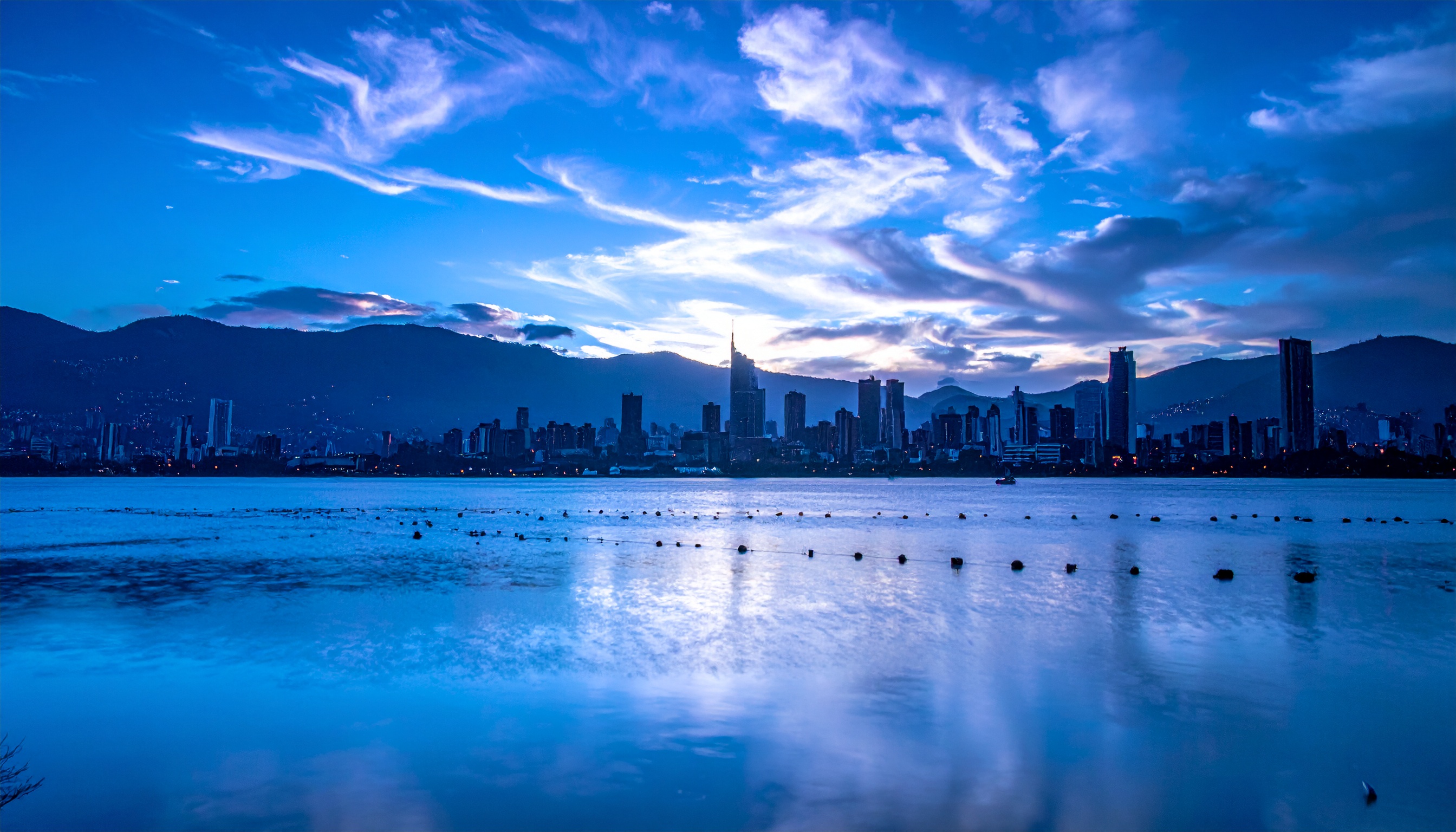 コロンビア外相ビジャビセンシオ氏、米侵攻に領土主権を防衛へ