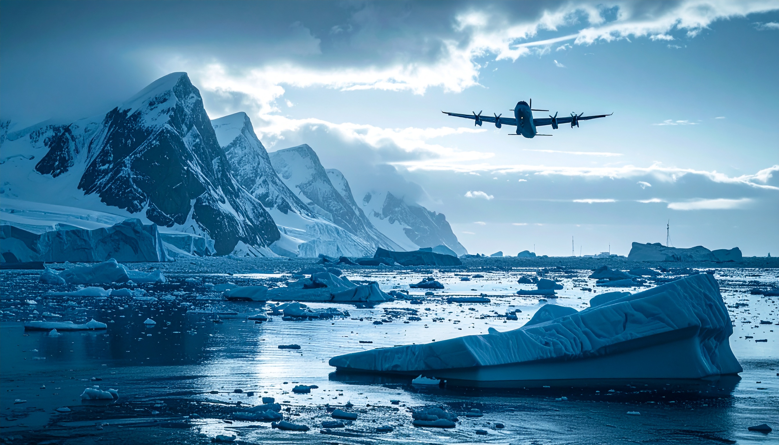 ロシア外相ラブロフ、デンマーク領グリーンランドでの西側軍事増強に対抗措置を警告