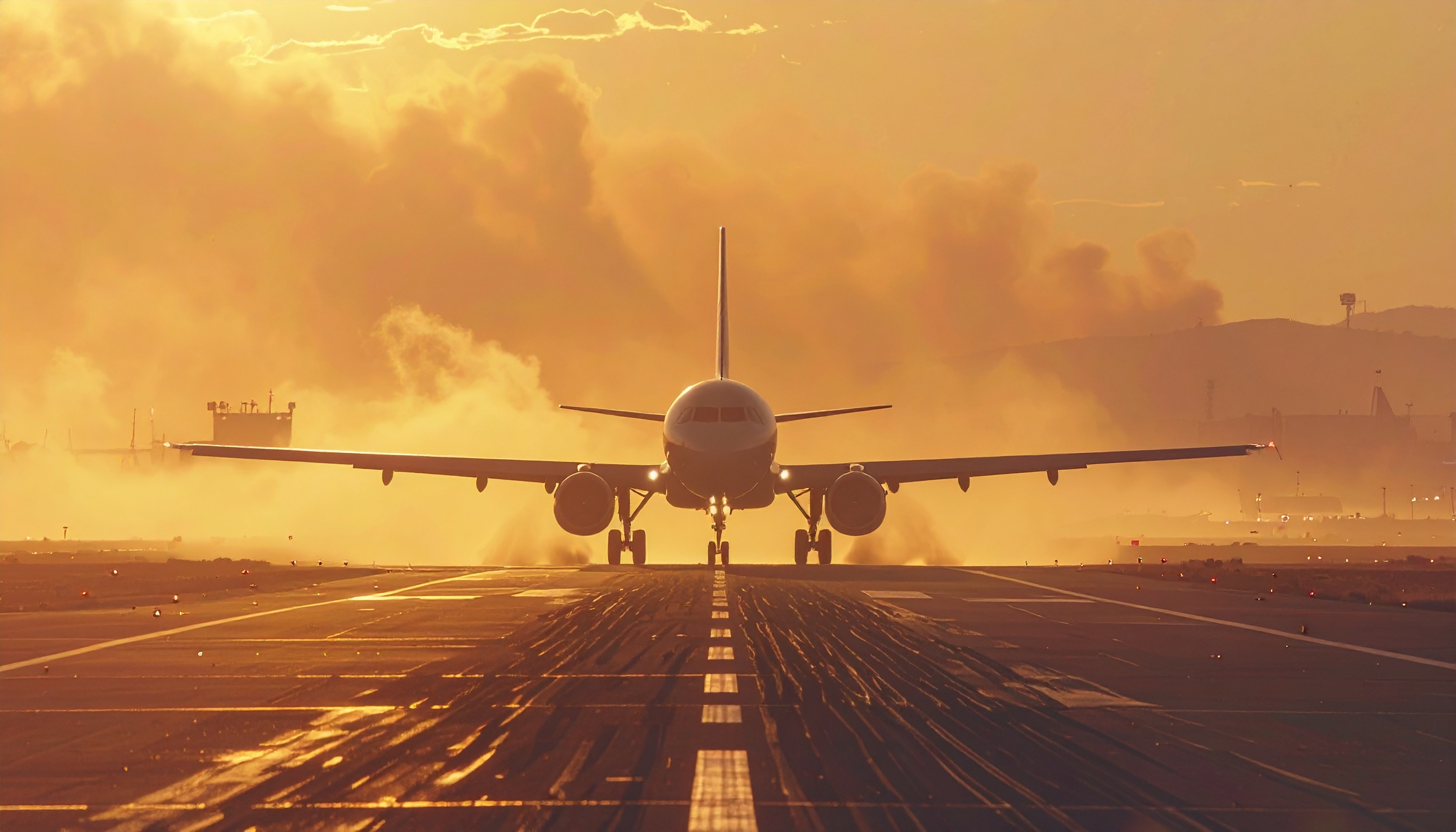 サウジアラビア・プリンス・スルタン基地で米軍支援機急増 衛星画像で判明