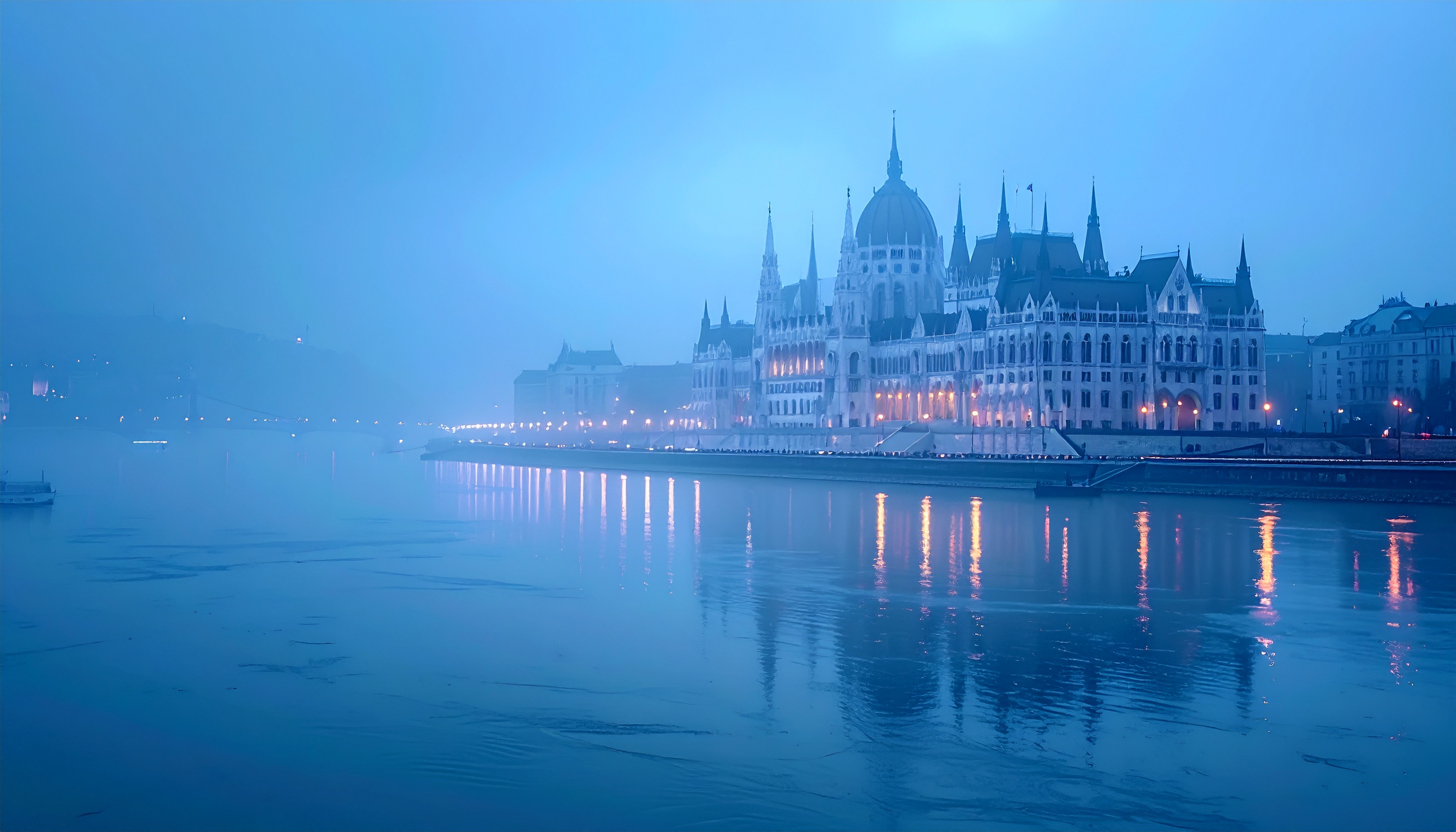 バンス米副大統領がハンガリー・ブダペストで演説、EU対ウクライナ支援巡り対立